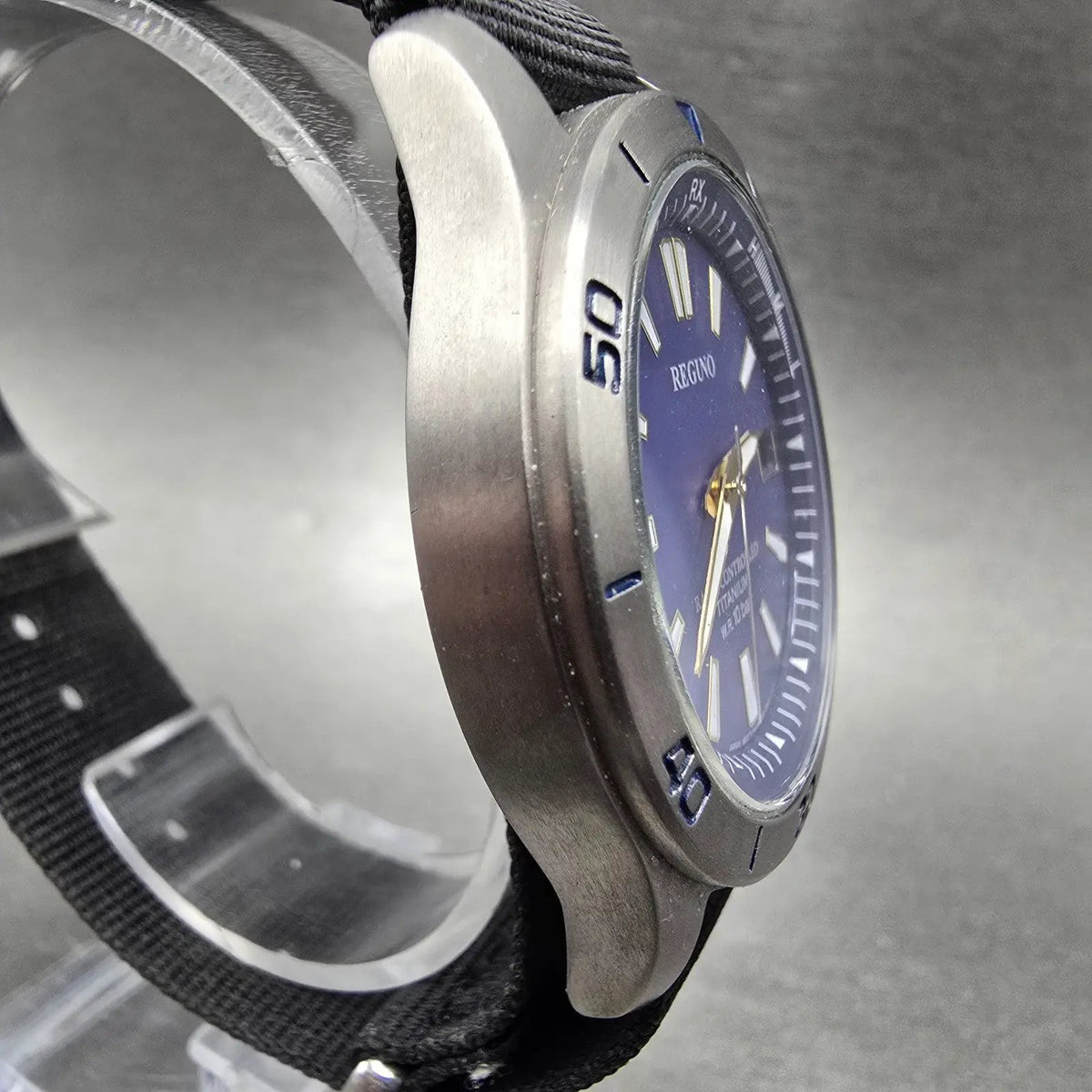 Citizen Reguno Watch Men 39mm Blue Dial Titanium Solar Atomic H415 Round Runs4