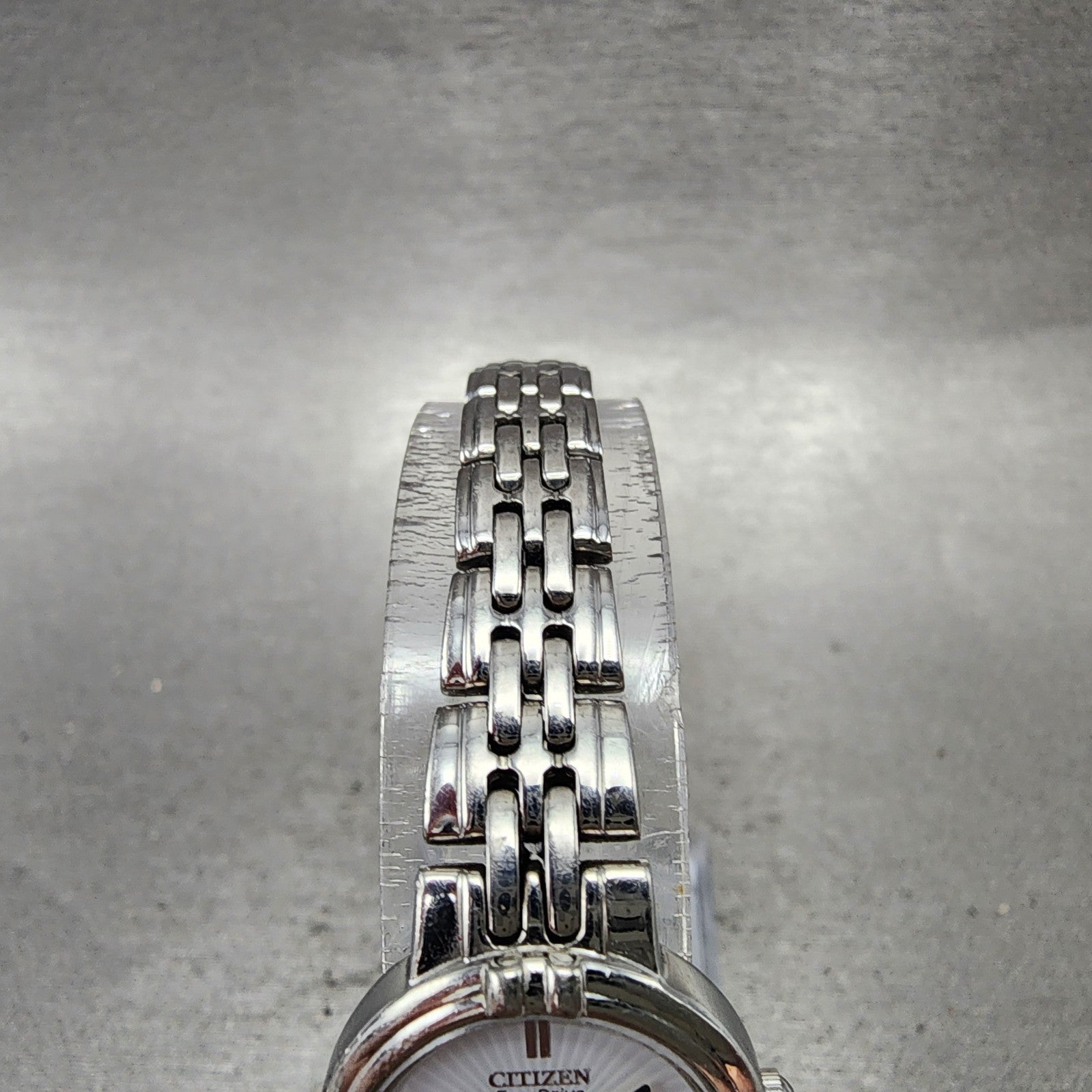 Citizen EcoDrive Watch Women 21mm White Dial Silver Tone Round B023 Runs4