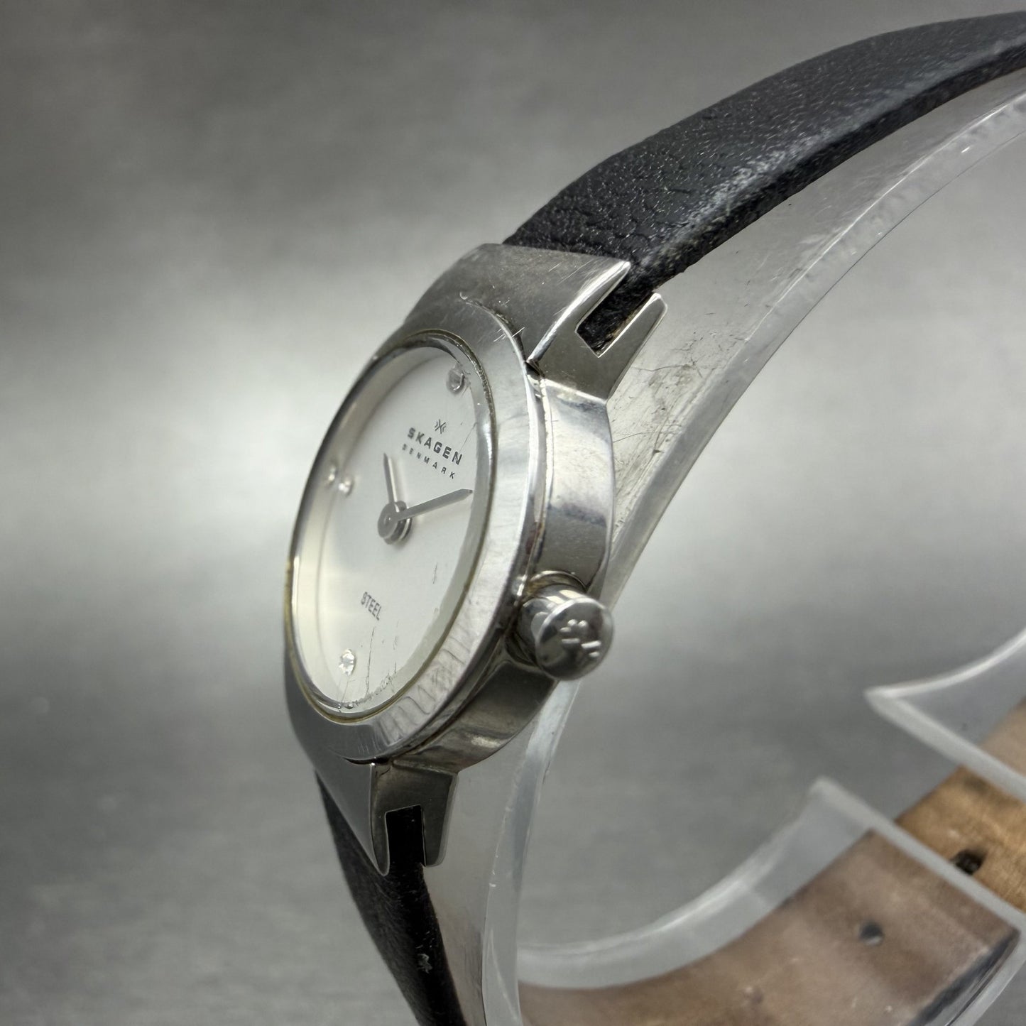 Skagen Watch Women 19mm Silver Dial Steel Round 590SSLC Leather Band New Battery2