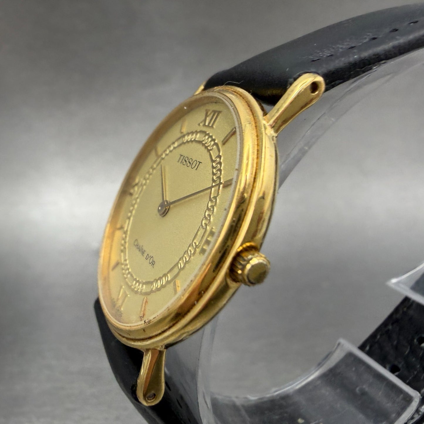 Tissot Watch Unisex 31mm Gold Dial Gold Tone Round E168 Chaine D'Or New battery2