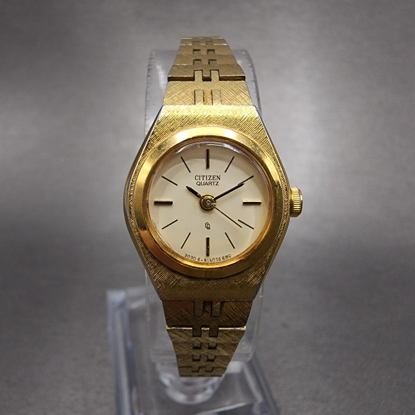 Citizen CQ Watch Women 19mm Cream Dial Gold Tone Round 2030891571 New Battery0