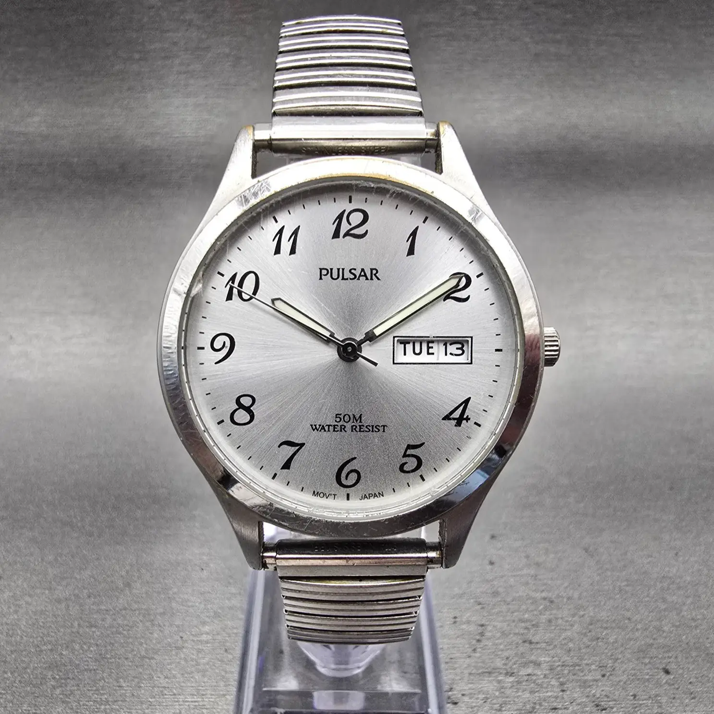 Seiko Pulsar Watch Men 37mm Silver Dial Silver Tone Daydate VX43-X077 New Batt0
