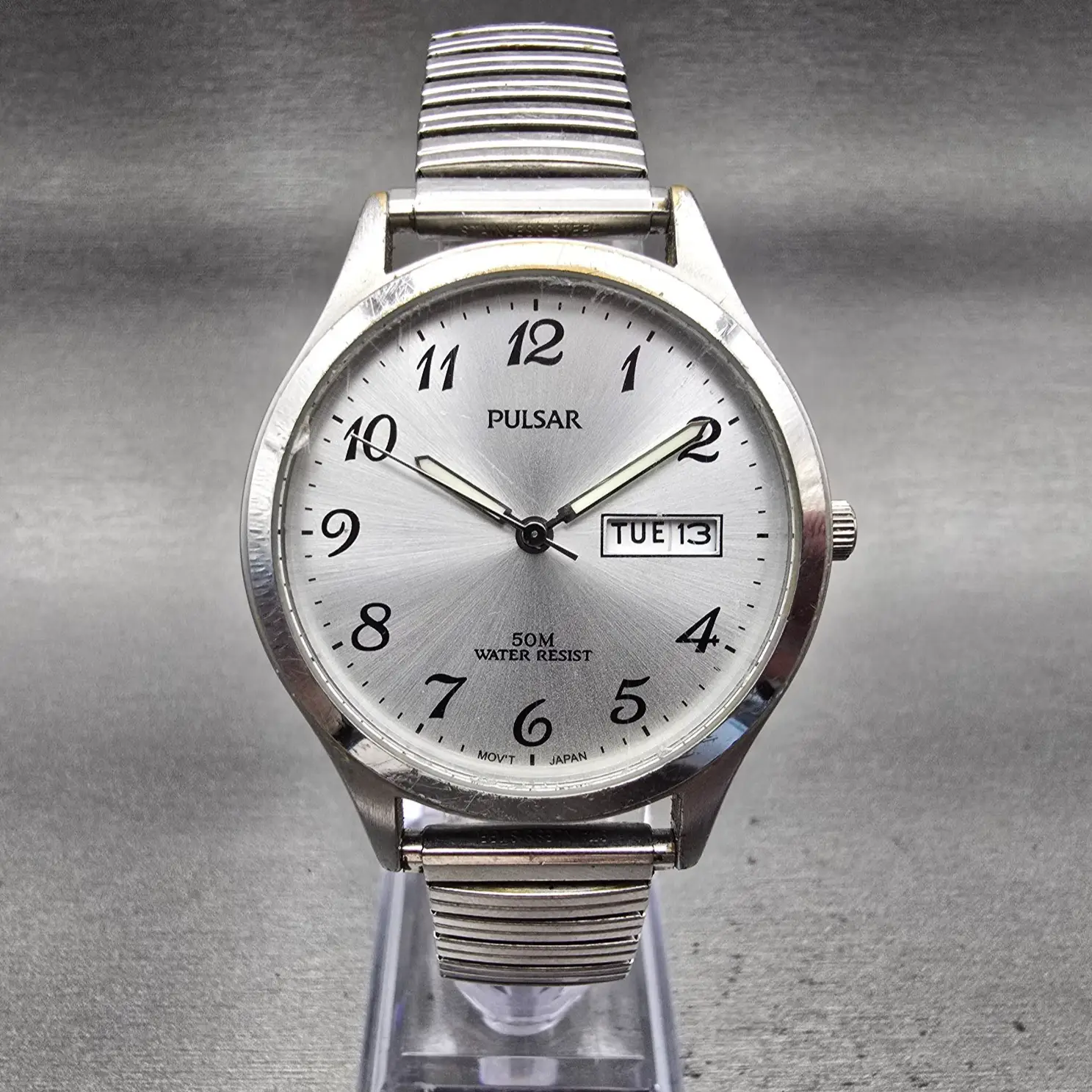 Seiko Pulsar Watch Men 37mm Silver Dial Silver Tone Daydate VX43-X077 New Batt0