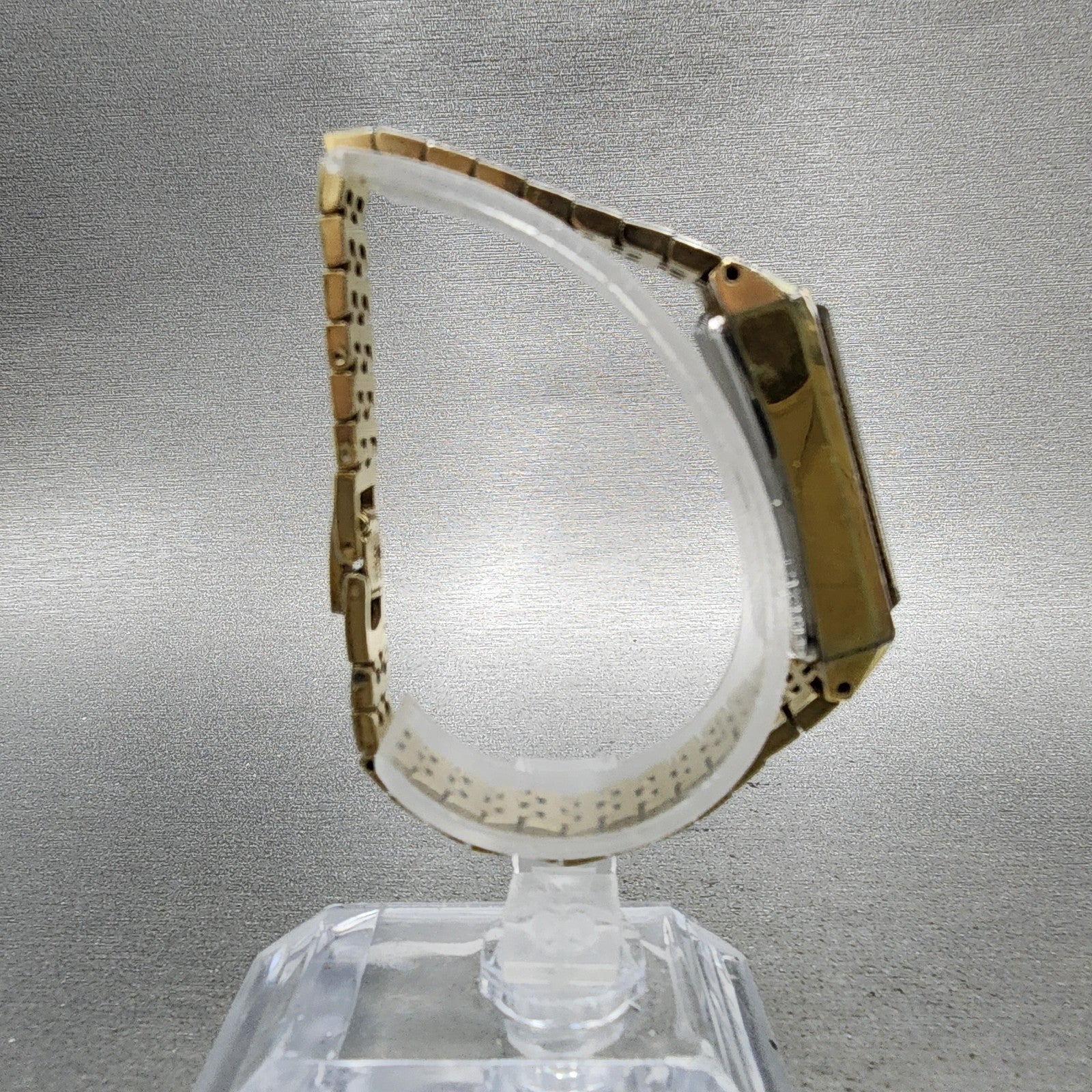 Seiko Tank Watch Women 13mm Silver Dial Gold Tone Rectangle Manual Wind Runs8