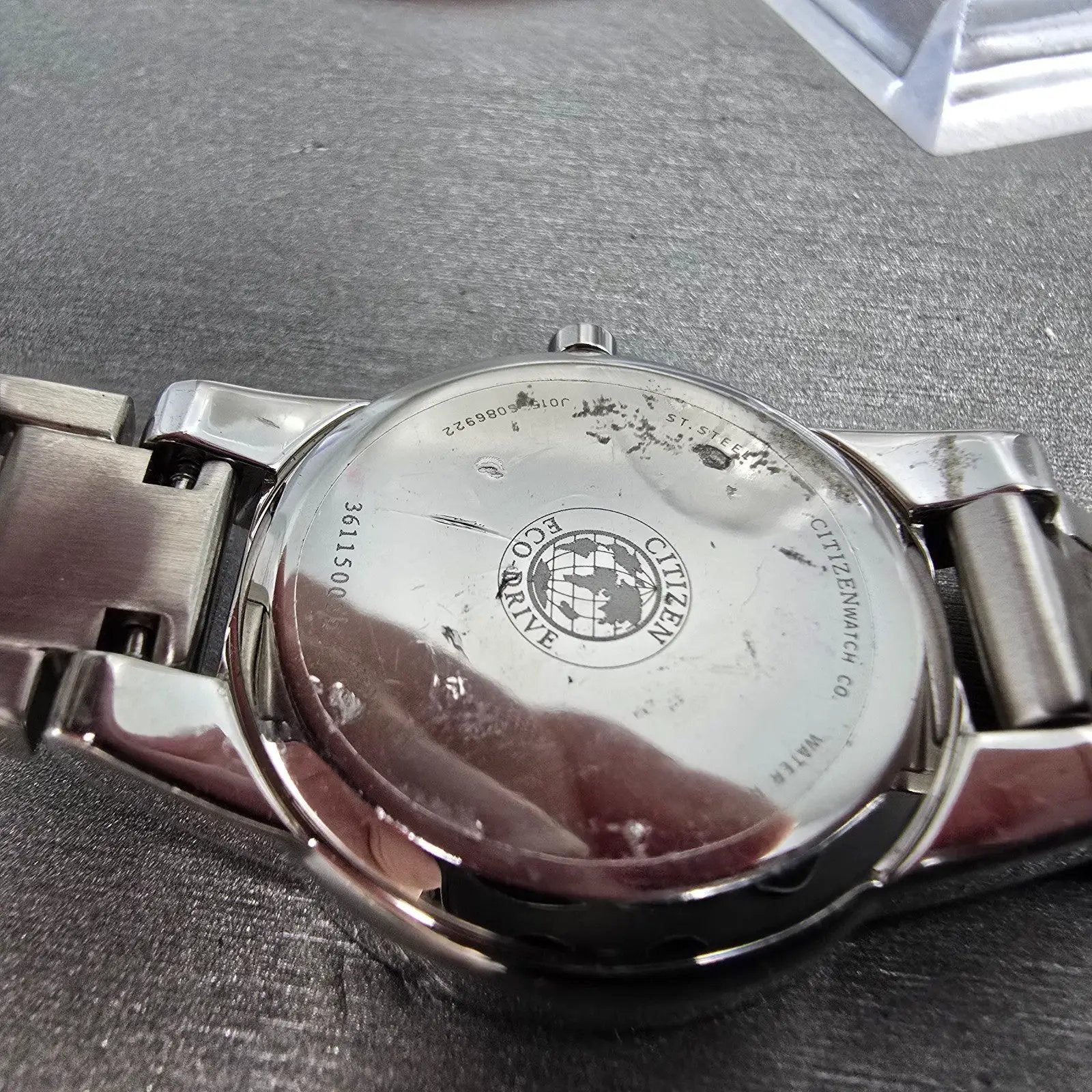 Citizen Eco-Drive Watch Women 30mm White Dial Silver Tone Date J015-S086922 Runs9