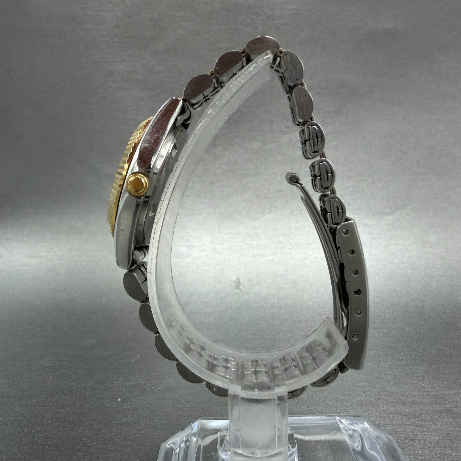 Citizen CQ Watch Women 25mm Champagne Dial Two Tone Daydate 6000-R00413 New Batt6