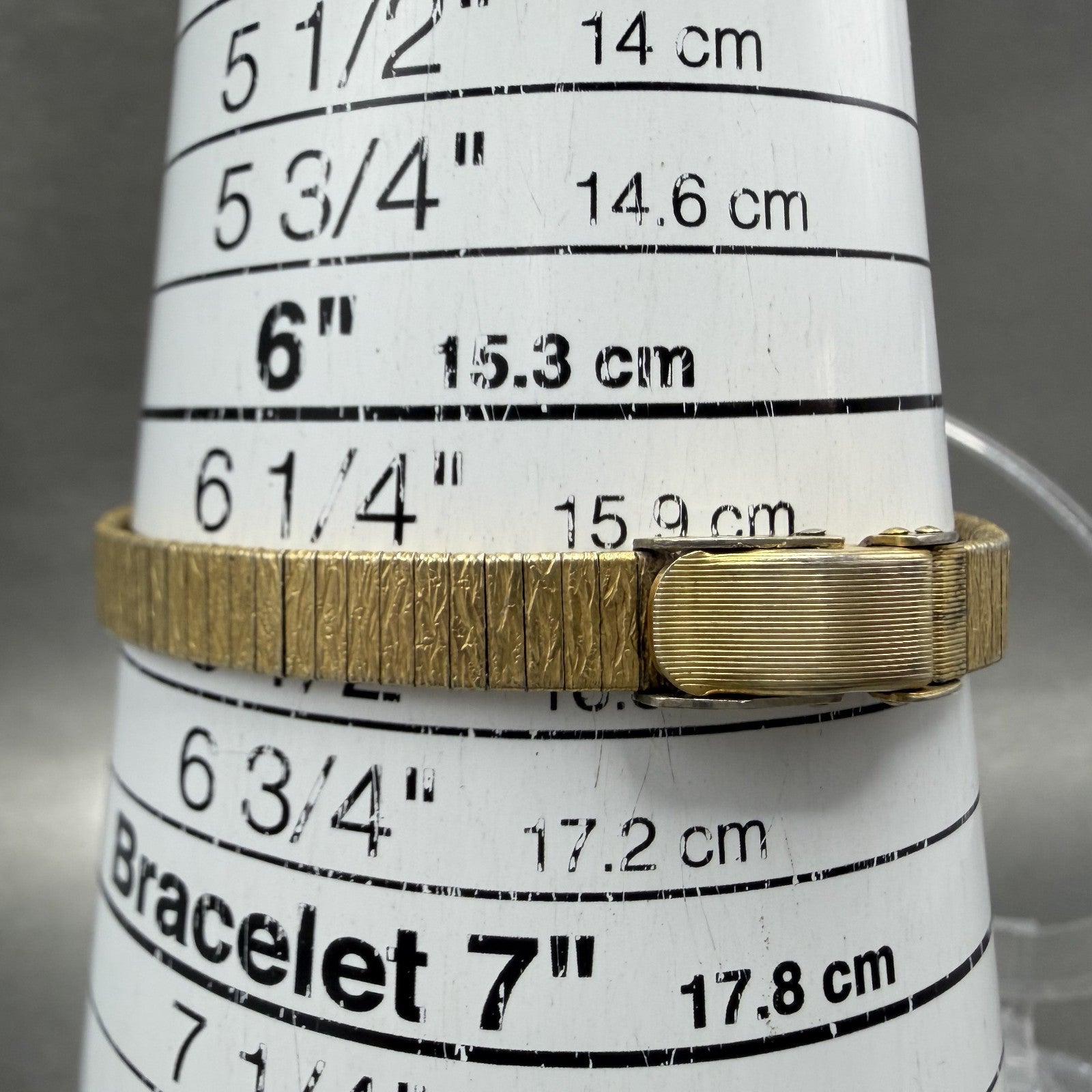 Elgin Watch Women 14mm Silver Dial Gold Tone Oval Diamond Accents New Battery10