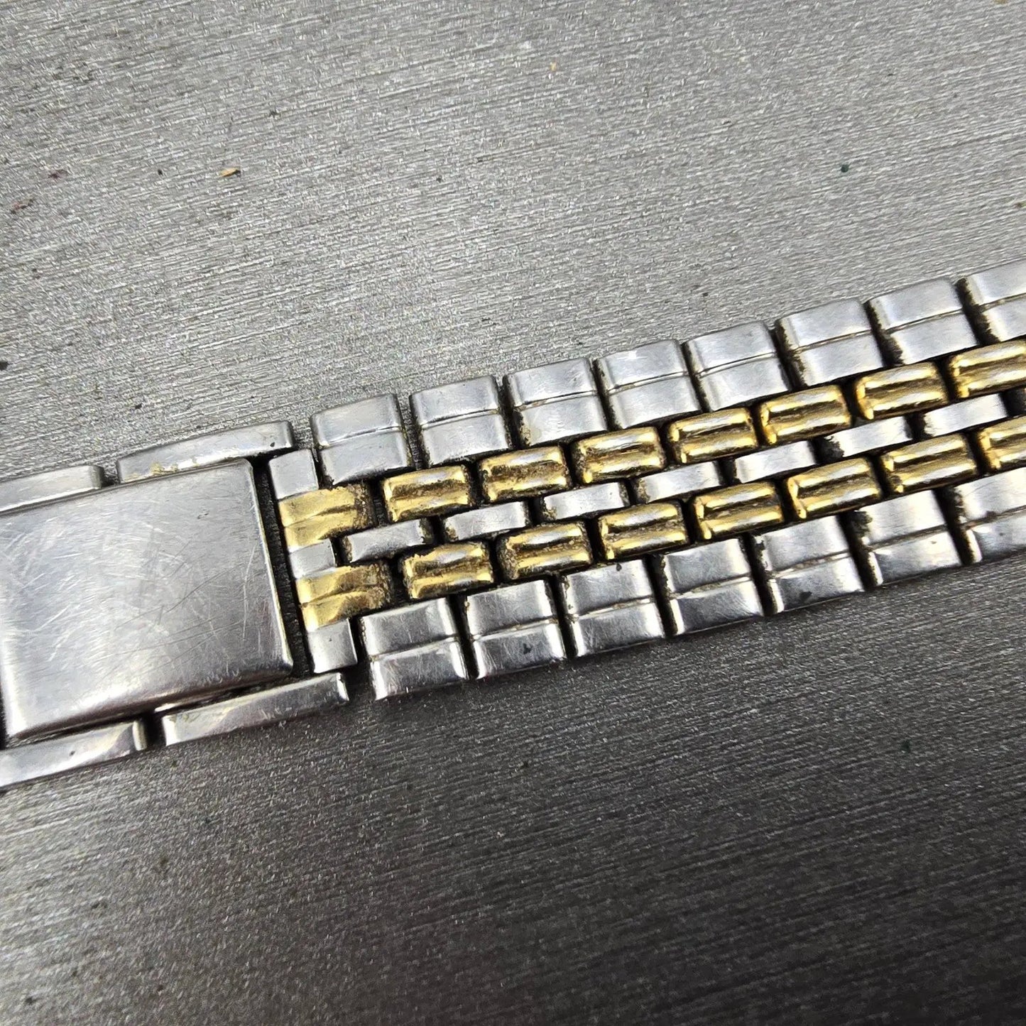 Citizen Bracelet 18mm Stainless Steel Two Tone Vintage Japan ONLY ONE END LINK13