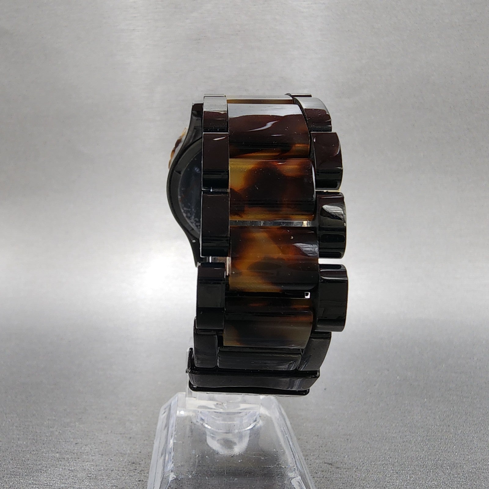 Nixon 4220 Chrono Watch Women 42mm Black Dial Black Tortoise Date New Battery9
