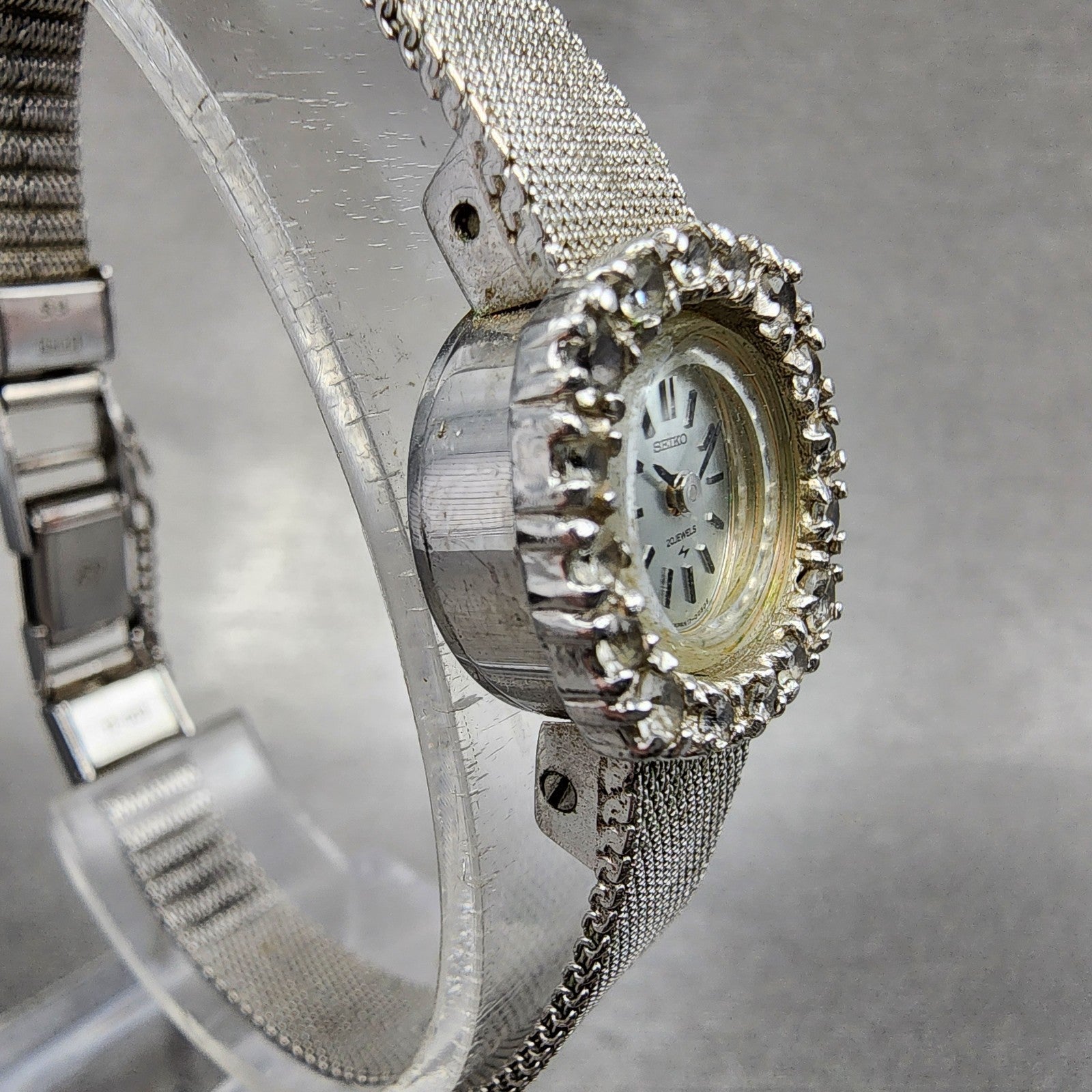 Seiko Watch Women 17mm Silver Dial White Gold Plated Gem Bezel Manual Wind3