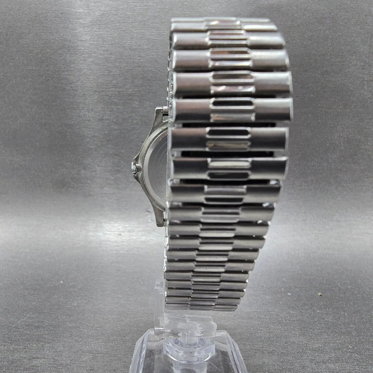 Timex Expedition Watch Men 38mm White Dial Silver Date Round New Battery Indiglo7