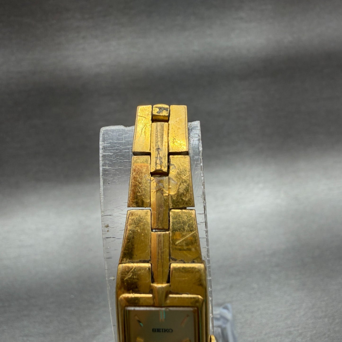Seiko Tank Watch Women 13mm Champagne Dial Gold Tone Rectangle 2e20-7479 NewBat34