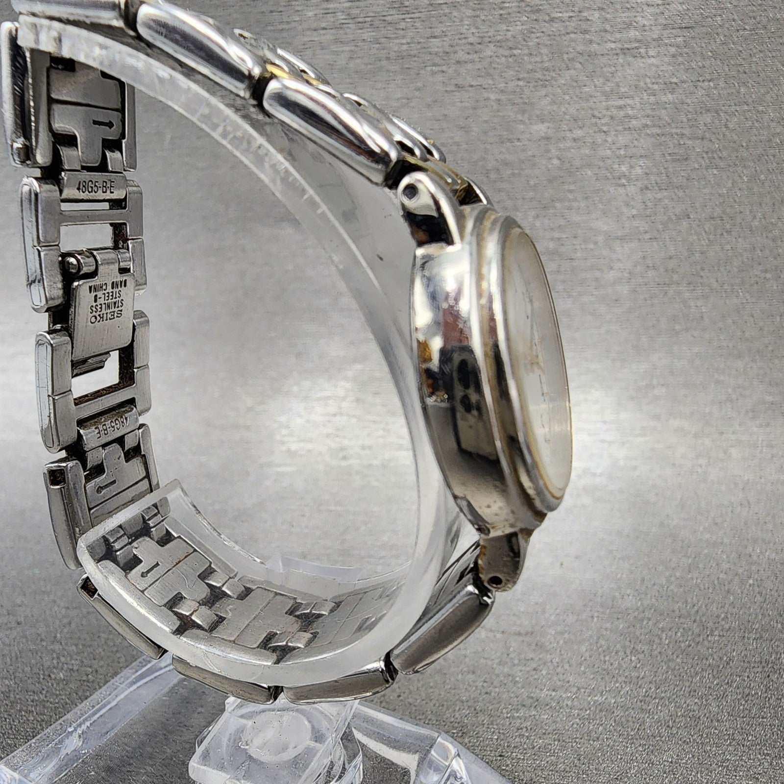Seiko Watch Women 24mm White Dial Two Tone Round V7012089 New Battery3
