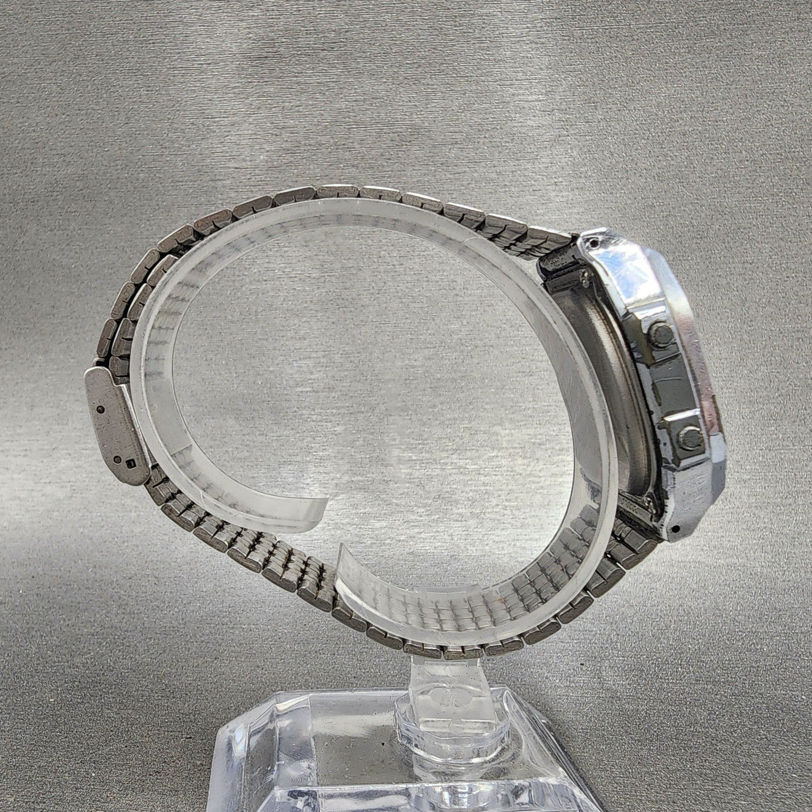 Casio A168 Watch Men 36mm Digital Silver Tone Octagon Alarm Chrono New Battery8