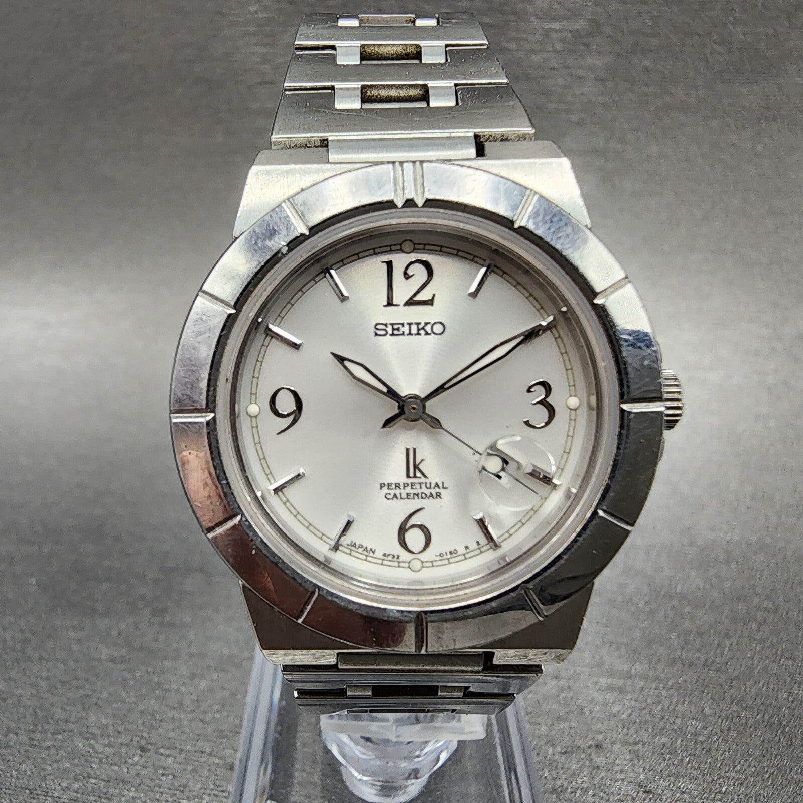 Seiko Lukia Perpetual Calendar Watch Women 30mm Silver Dial Steel 4f320130 PART0