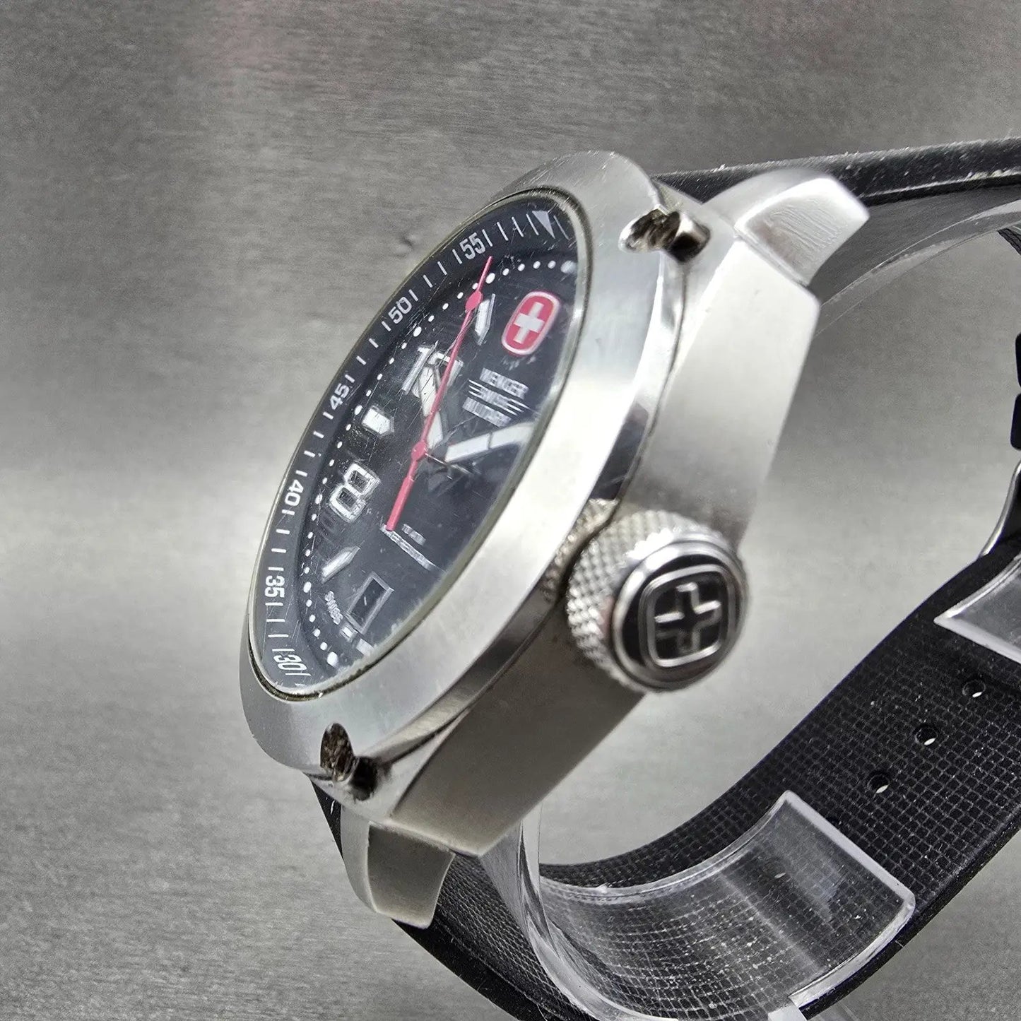 Wenger Swiss Military Watch Men 44mm Black Dial Silver Tone Date 79375 New Batt2