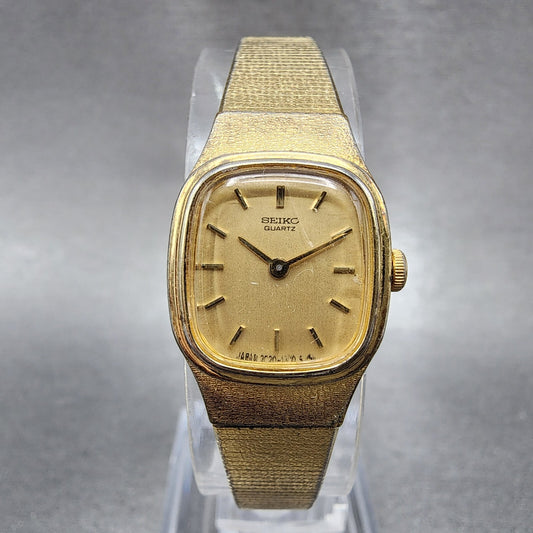 Seiko Watch Women 17mm Gold Dial Gold Tone Rectangle 2C205779 New Battery0
