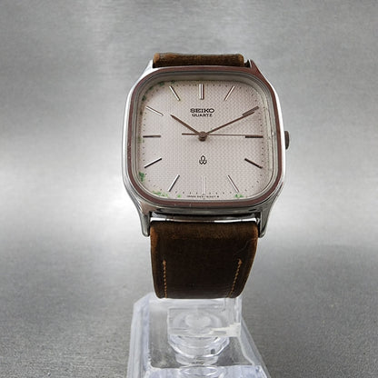 Seiko Watch Men 30mm Silver Dial Silver Tone Square 6431-5050 New Battery