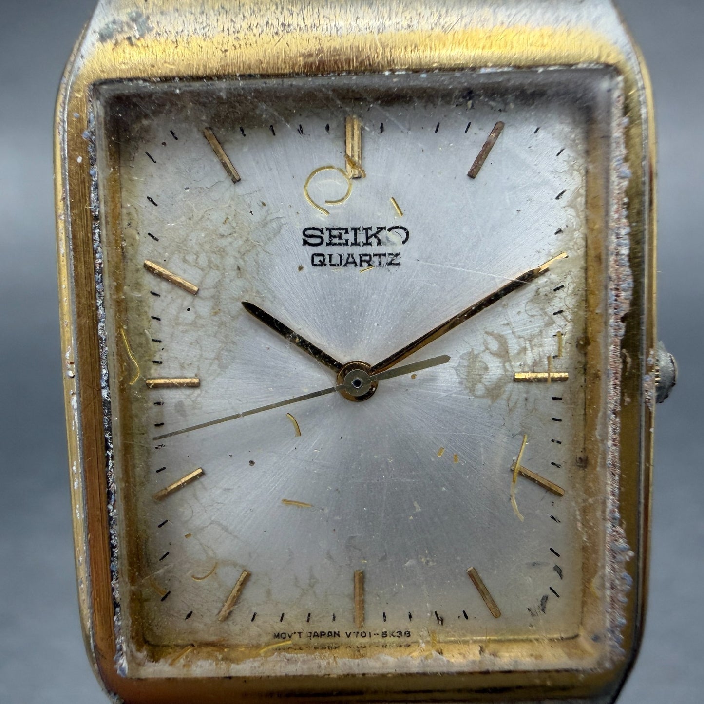 Seiko Tank Watch Men 25mm Silver Dial Gold Tone Rectangle V701-5k09 New Battery1