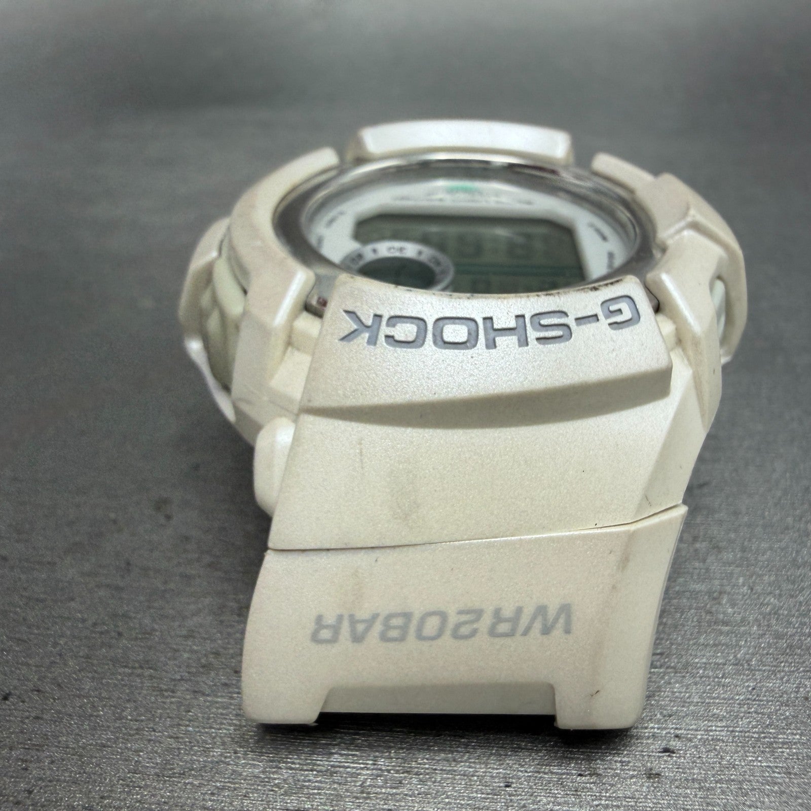 Casio G-Shock DWX-199 Watch Men 48mm Digital White Alarm Chrono Round New Batt4