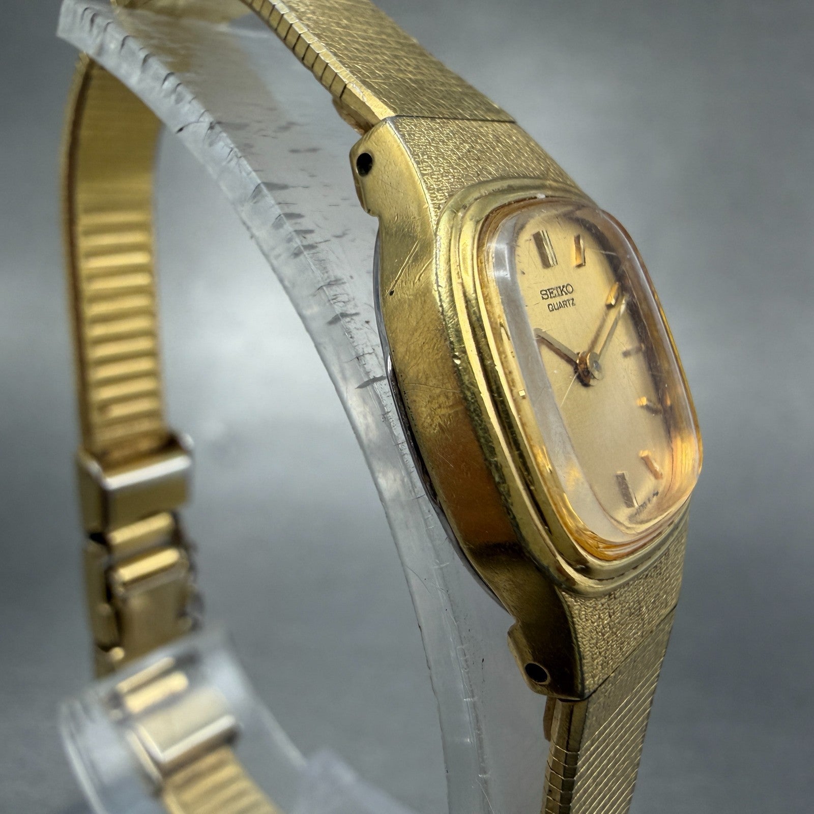 Seiko Watch Women 16mm Champagne Dial Gold Tone Square 2C20-5770 New Battery F43