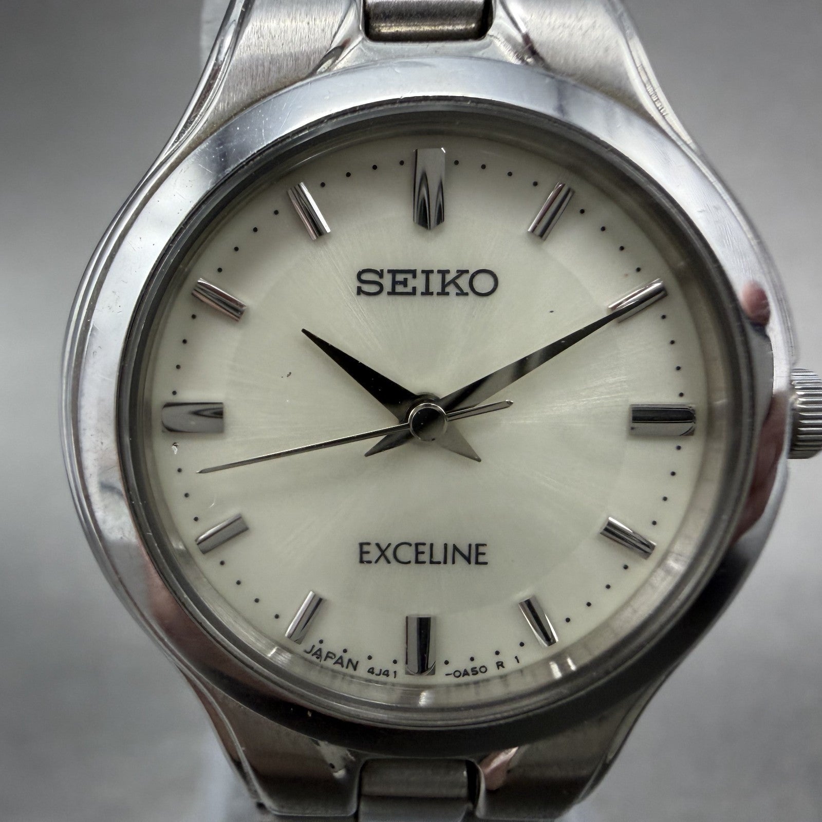 Seiko Exceline Watch Women 24mm White Dial Silver Tone 4J41-0A50 New Battery1
