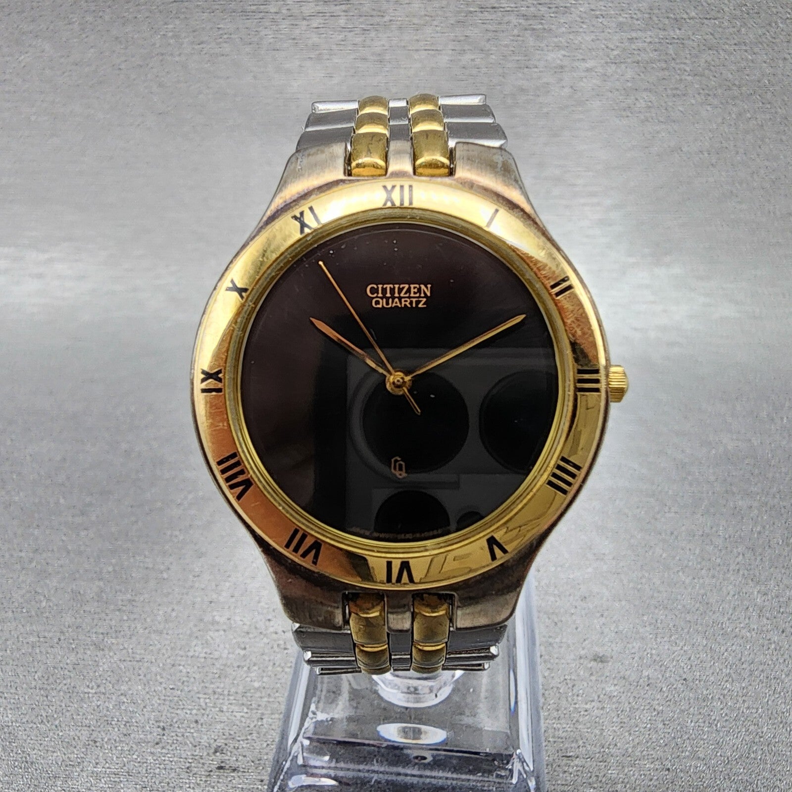 Citizen CQ Watch Men 33mm Black Dial Two Tone Round 5530k04948 New Battery0