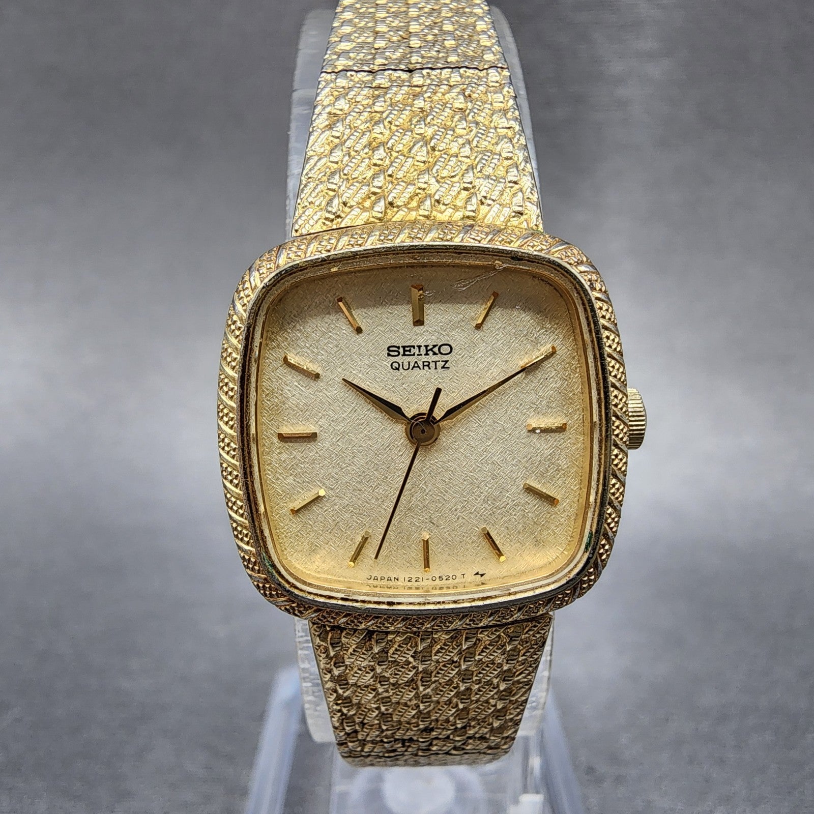 Seiko watch Women 20mm Champagne Dial Gold Tone Rectangle 12215340 New Battery0