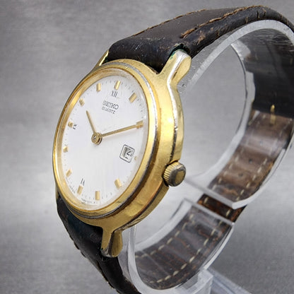 VTG Seiko Watch Women 27mm White Dial Gold Tone Date Round 7N89-0201 New Battery
