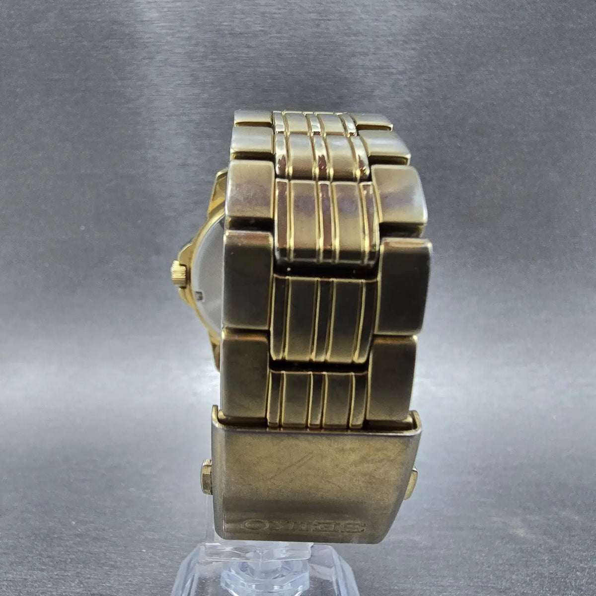 Seiko Solar Watch Men 39mm Black Dial Gold Tone Daydate Round V158-0AD0 Runs JP97