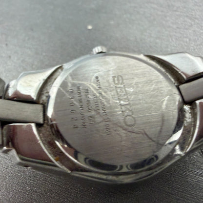 Seiko Watch Women 26mm MOP Dial Silver Tone Date Round 7N82-0EG0 New Battery9
