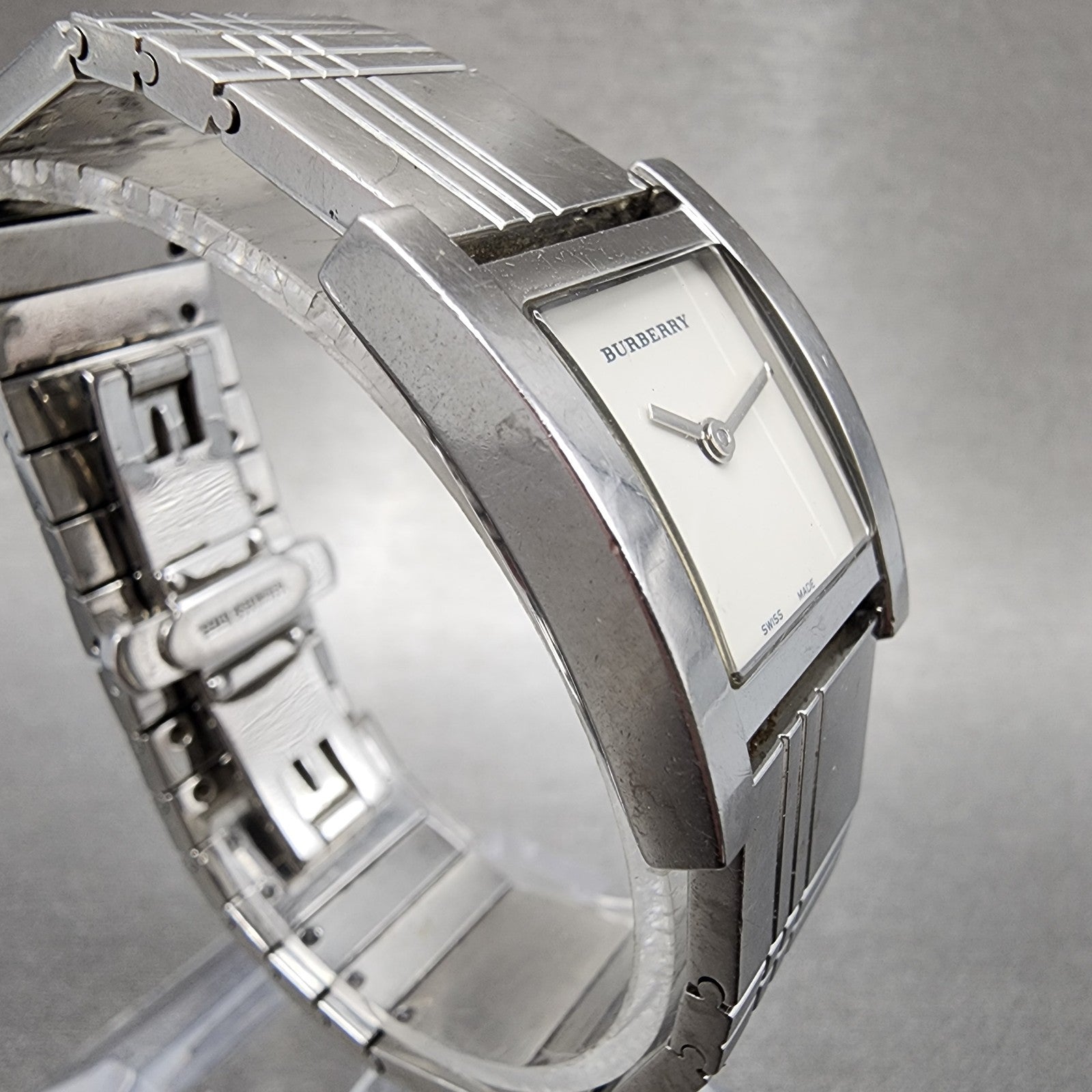 Burberry Tank Watch Women White Dial Stainless Steel Rectangle BU4303 New Batt3