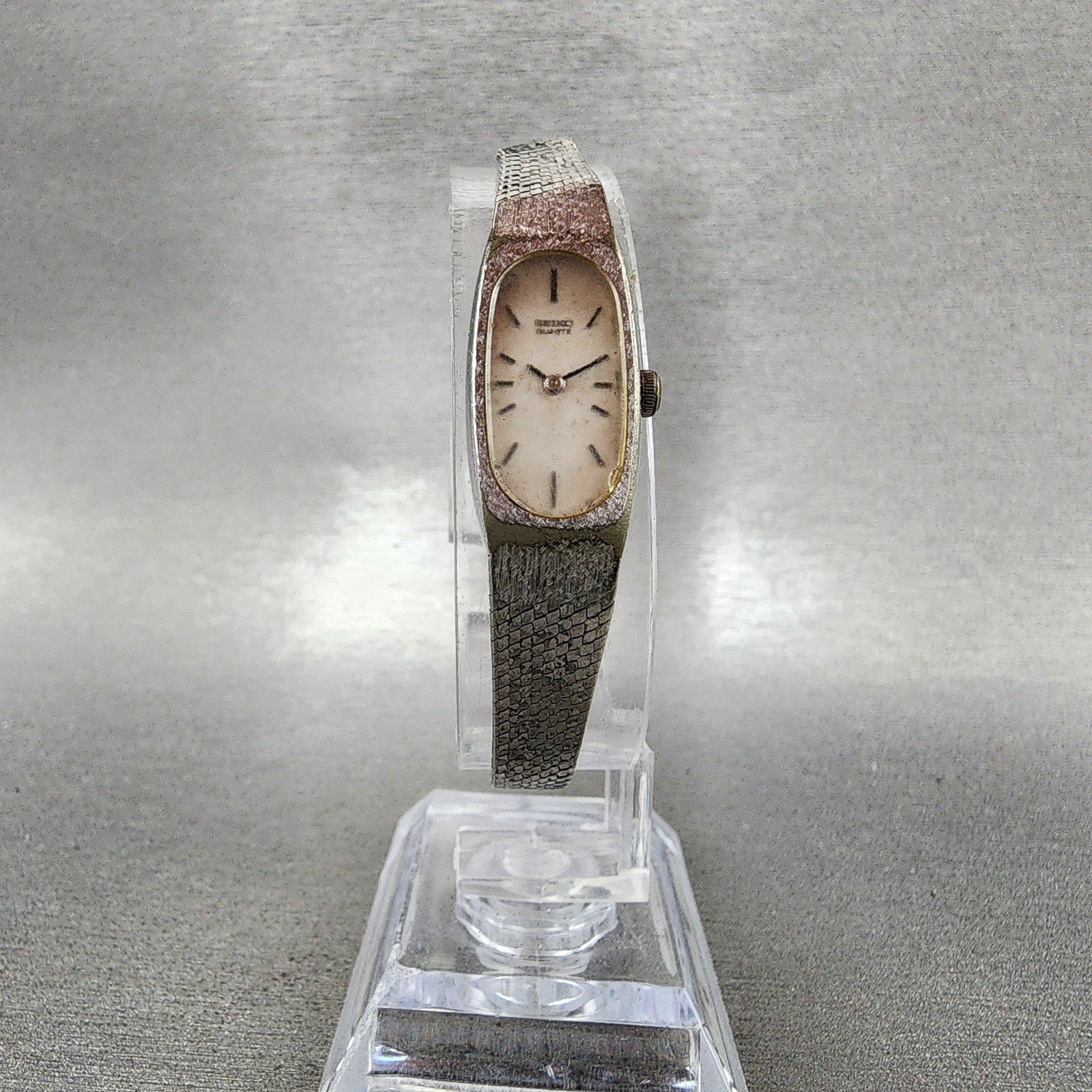 Seiko Tank Watch Women 13mm White Dial Silver Tone 13205009 New Battery5