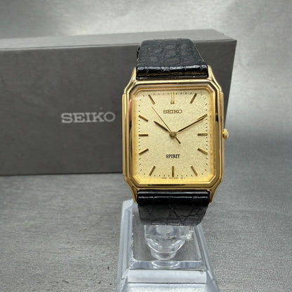 Seiko Spirit Tank Watch Men 26mm Champagne Dial Gold Tone 5E31-5B60 New Battery0