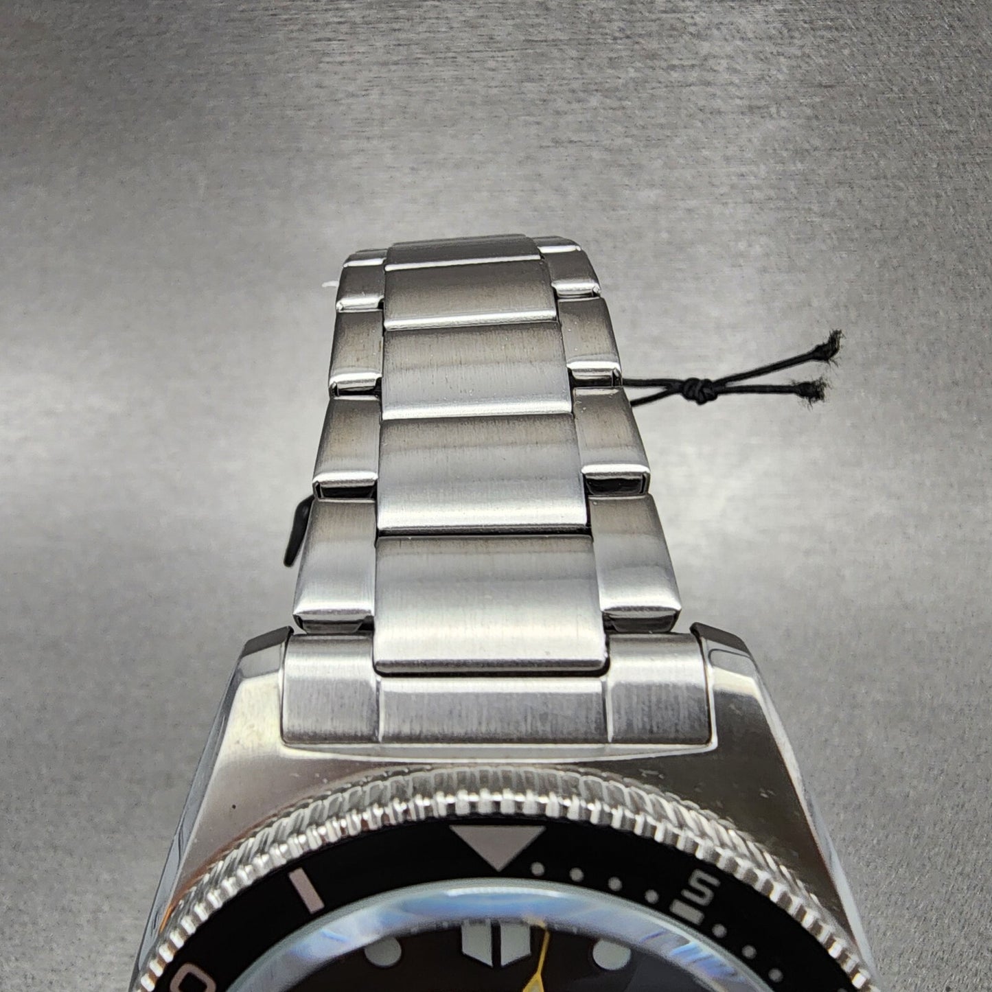 Citizen EcoDrive Dive Watch Men 43mm Black Dial Stainless Steel Date AW176081E4