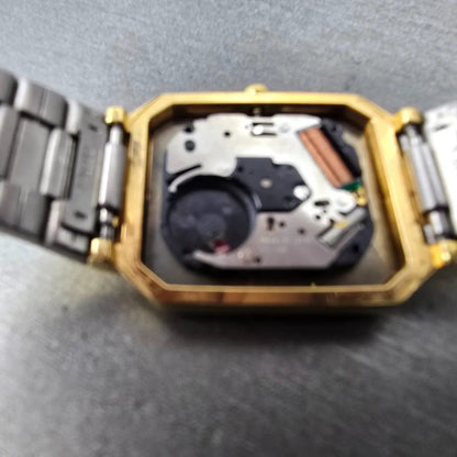 Seiko Tank Watch Men 27mm Balck Dial Gold Tone Rectangle 5Y30 PARTS NO CASE BACK10