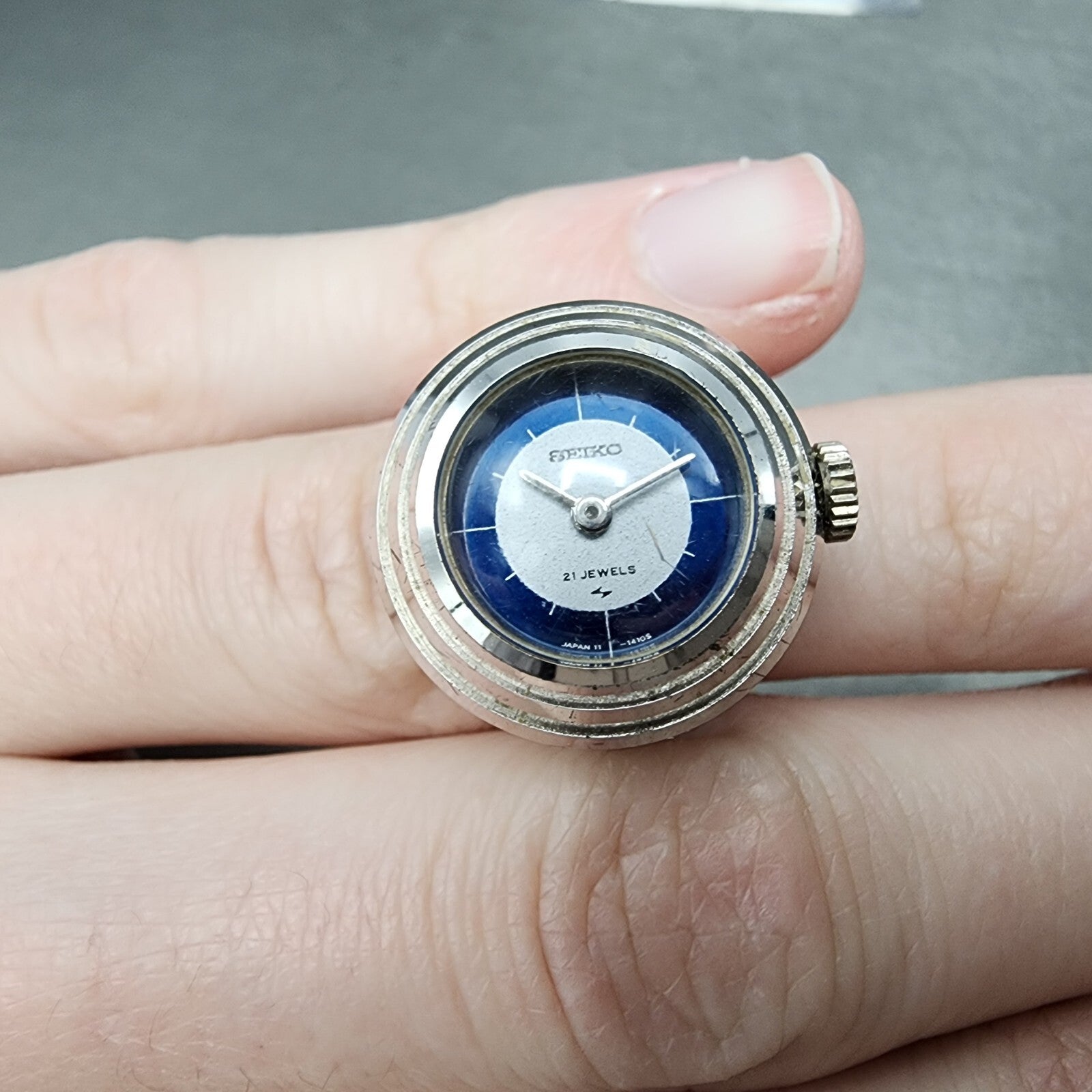 Seiko Ring Watch Women 20mm Silver And Blue Dial Silver Tone Manual 110520 Runs0