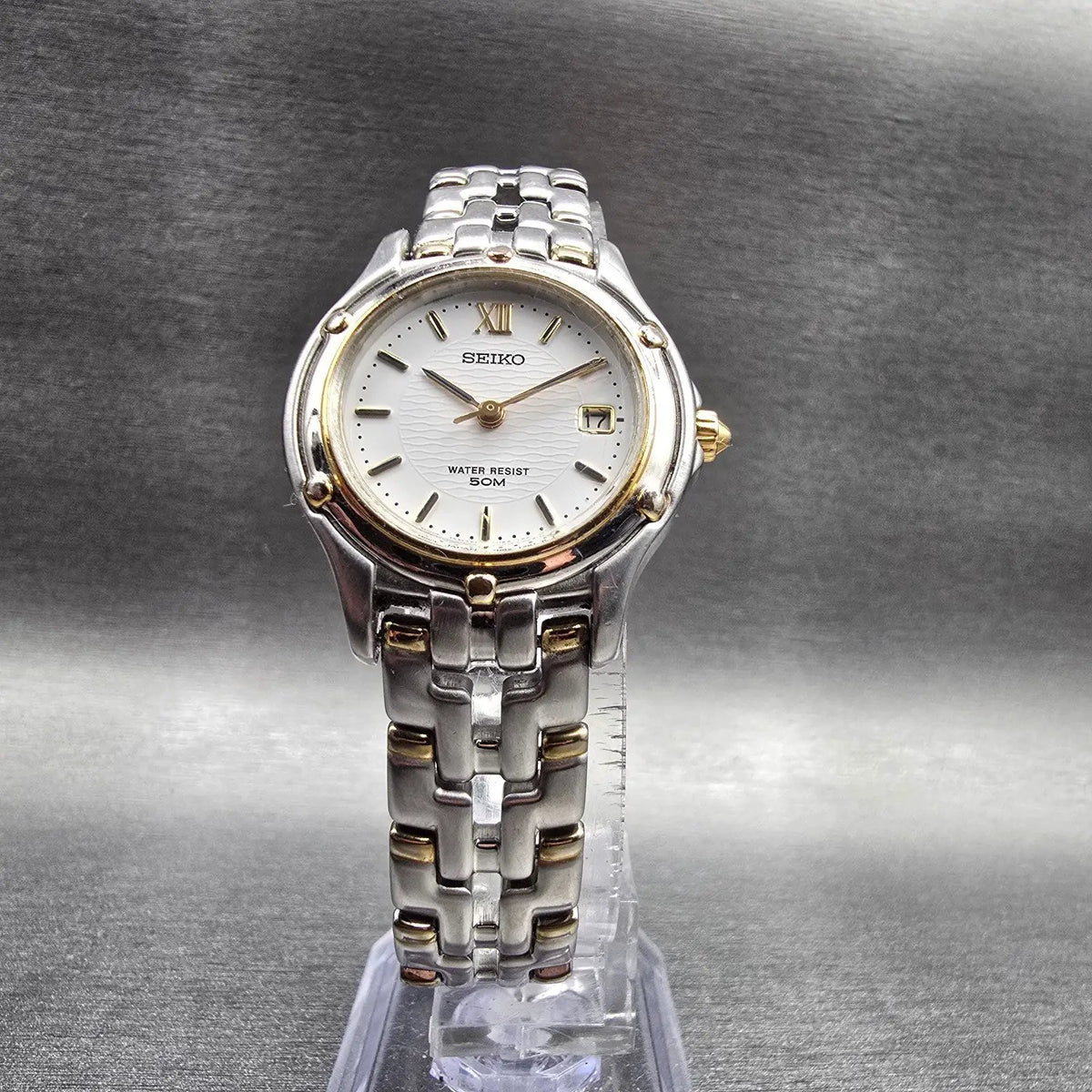 Seiko Watch Women 27mm White Dial Two Tone Date Round 7N82-0599 New Battery FDA5