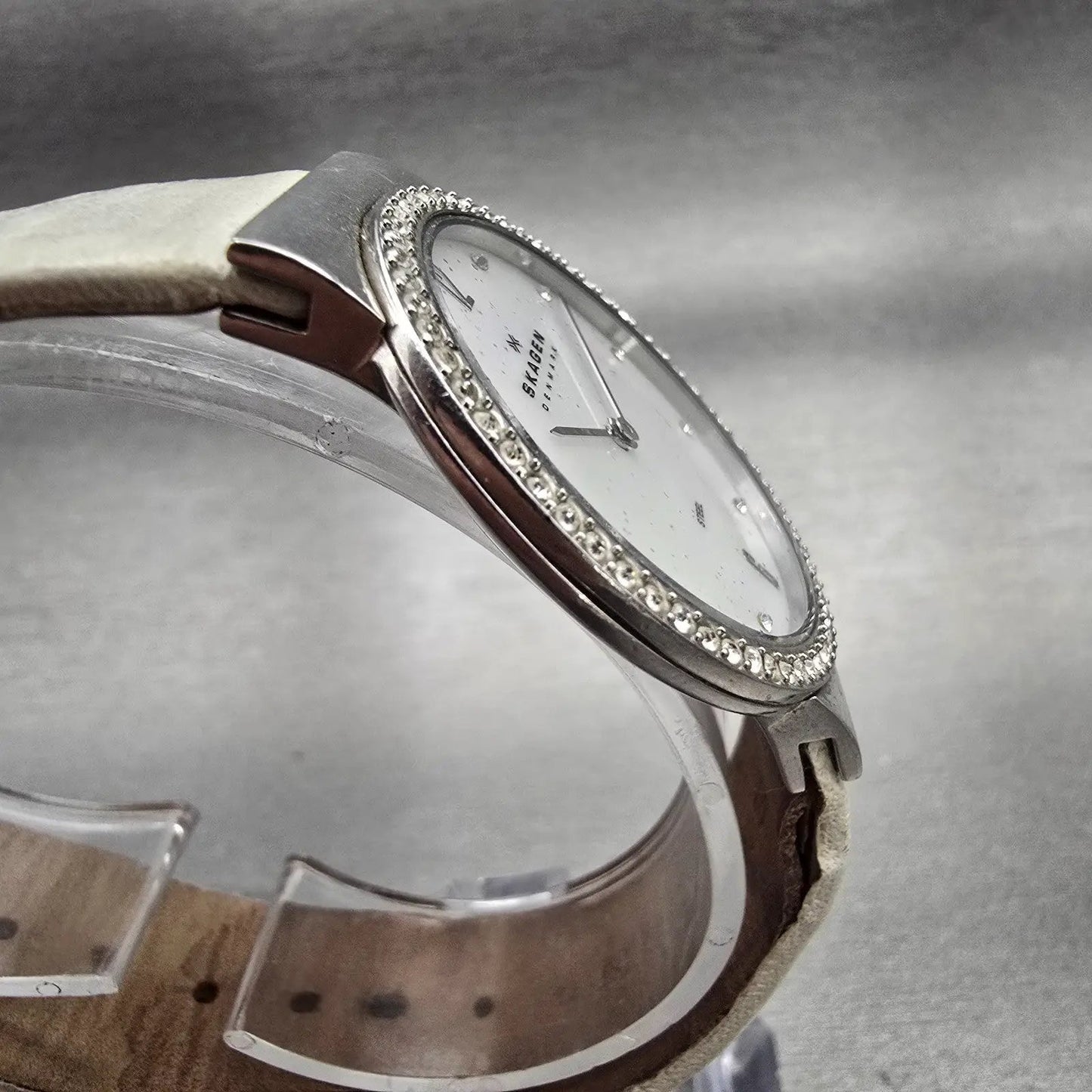 Skagen Watch Women 32mm MOP Dial Silver Tone Gemmed C644LSLW1 New Battery3