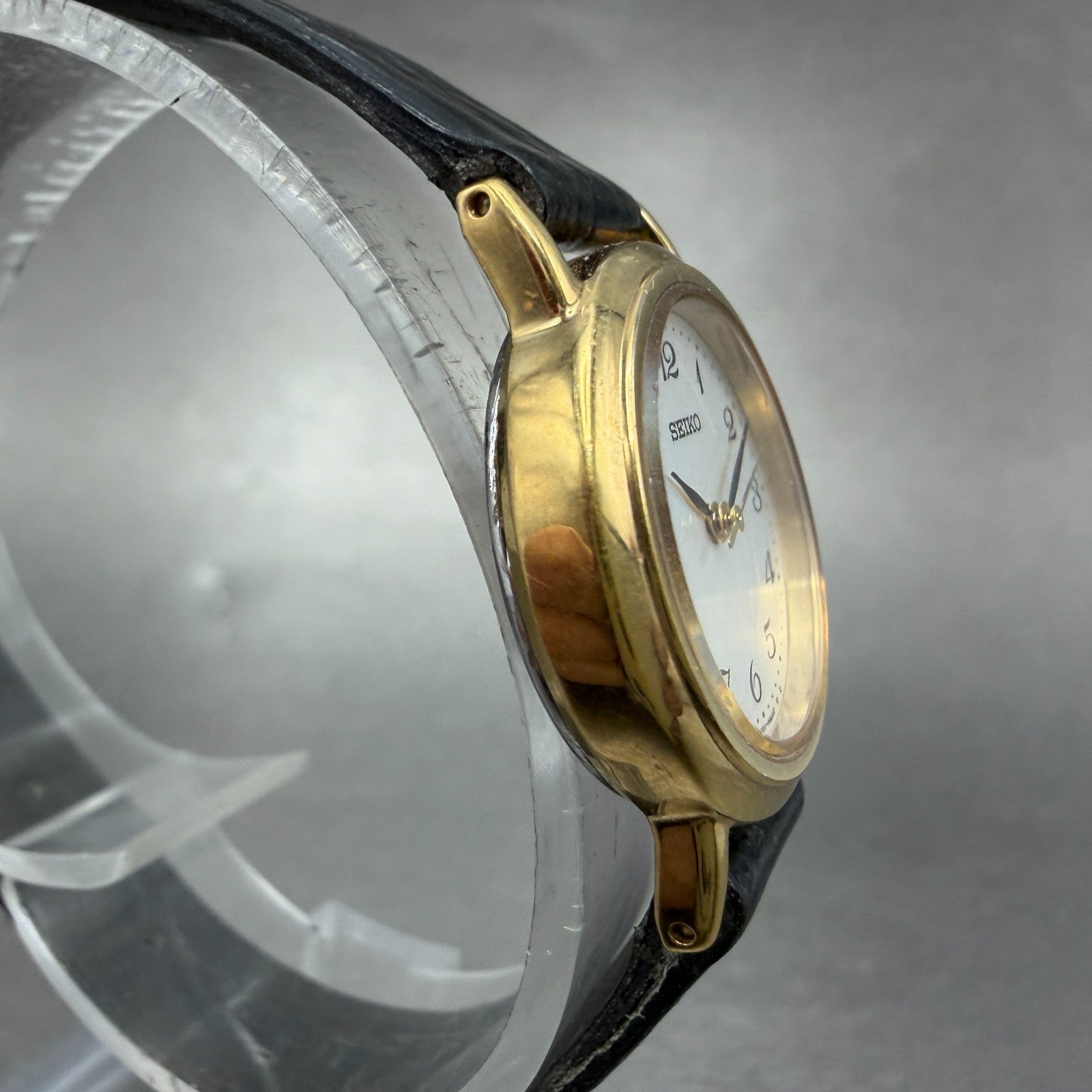 Seiko Watch Women 24mm Silver Dial Gold Tone Round 1N01-HZA0 New Battery3