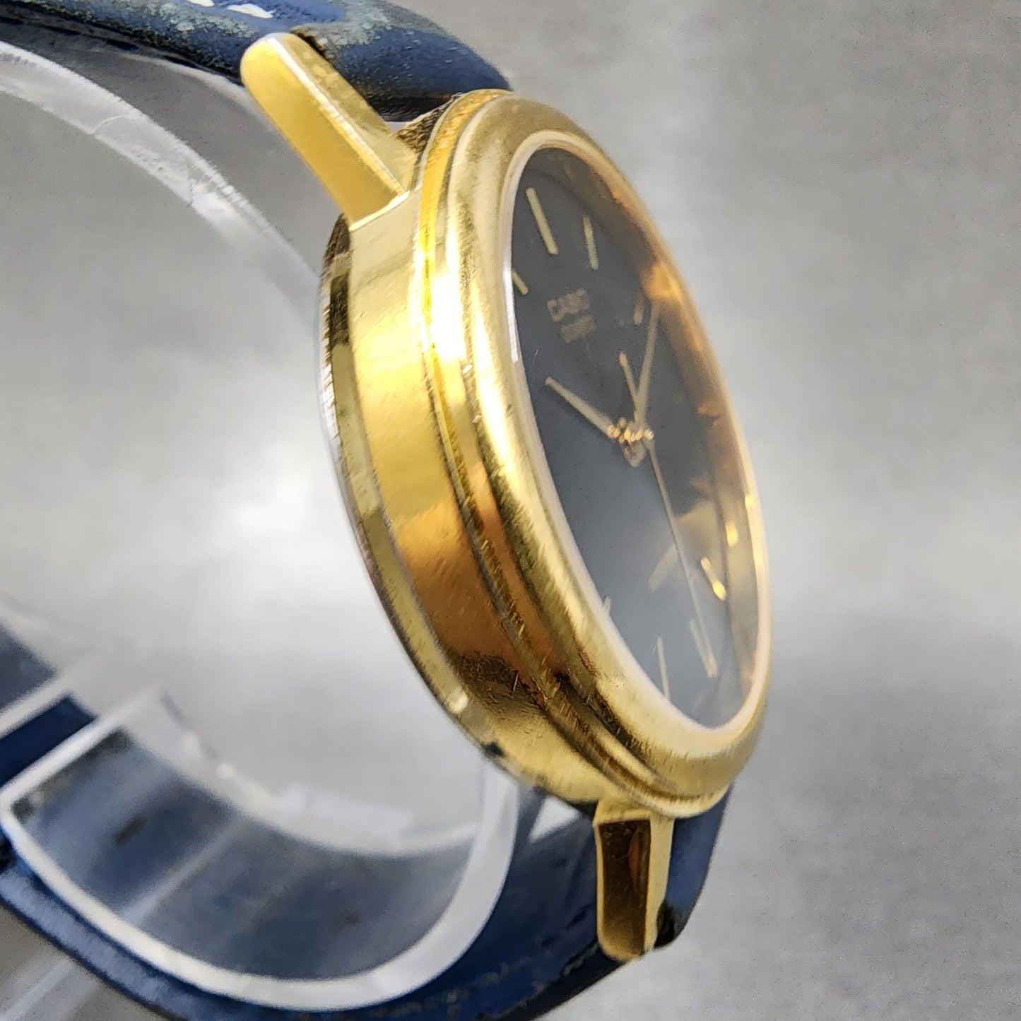 Casio MTP1095 Watch Men 33mm Black Dial Gold Tone Round New Battery3