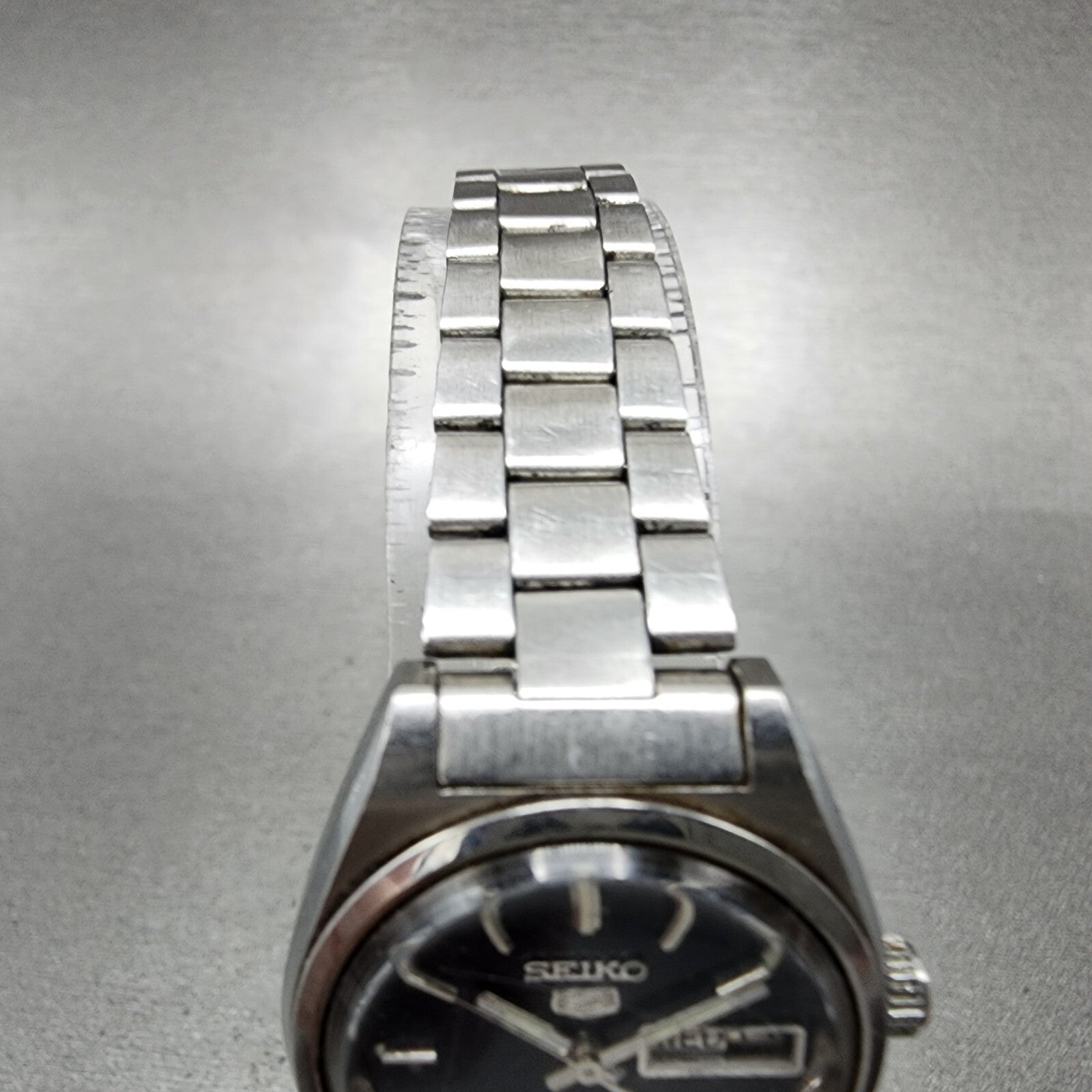 Seiko 5 Automatic Watch Women 24mm Black Dial Steel Daydate 29060341 PARTS5
