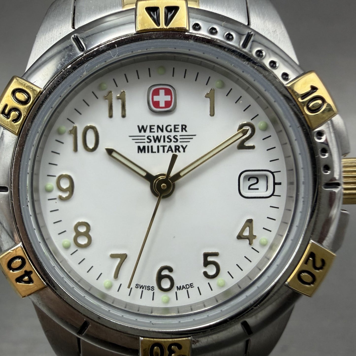 Wenger Swiss Military Watch Women 29mm White Dial Two Tone Date Round New Batt1