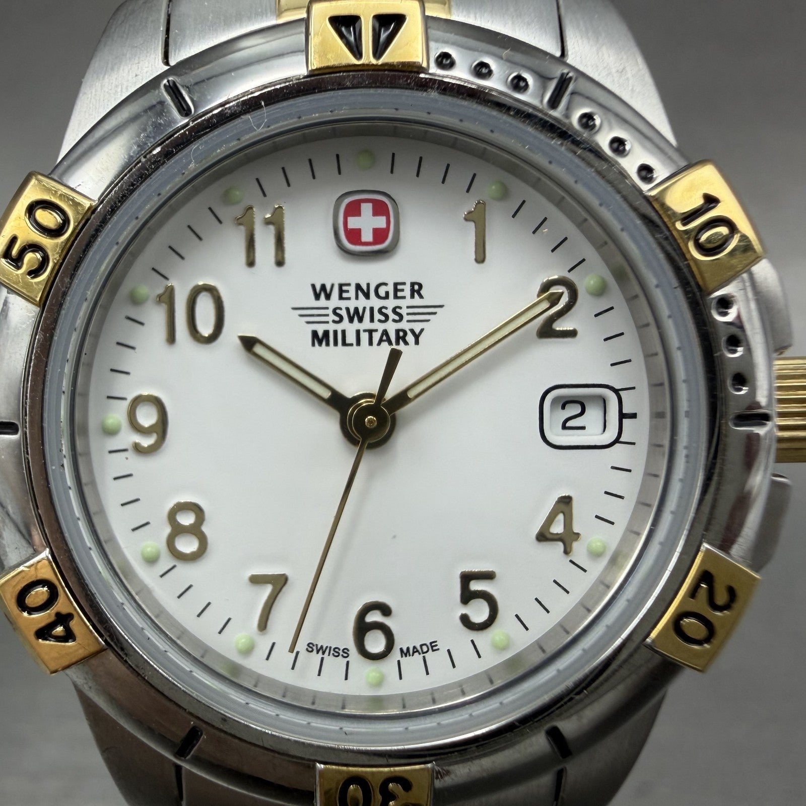 Wenger Swiss Military Watch Women 29mm White Dial Two Tone Date Round New Batt1