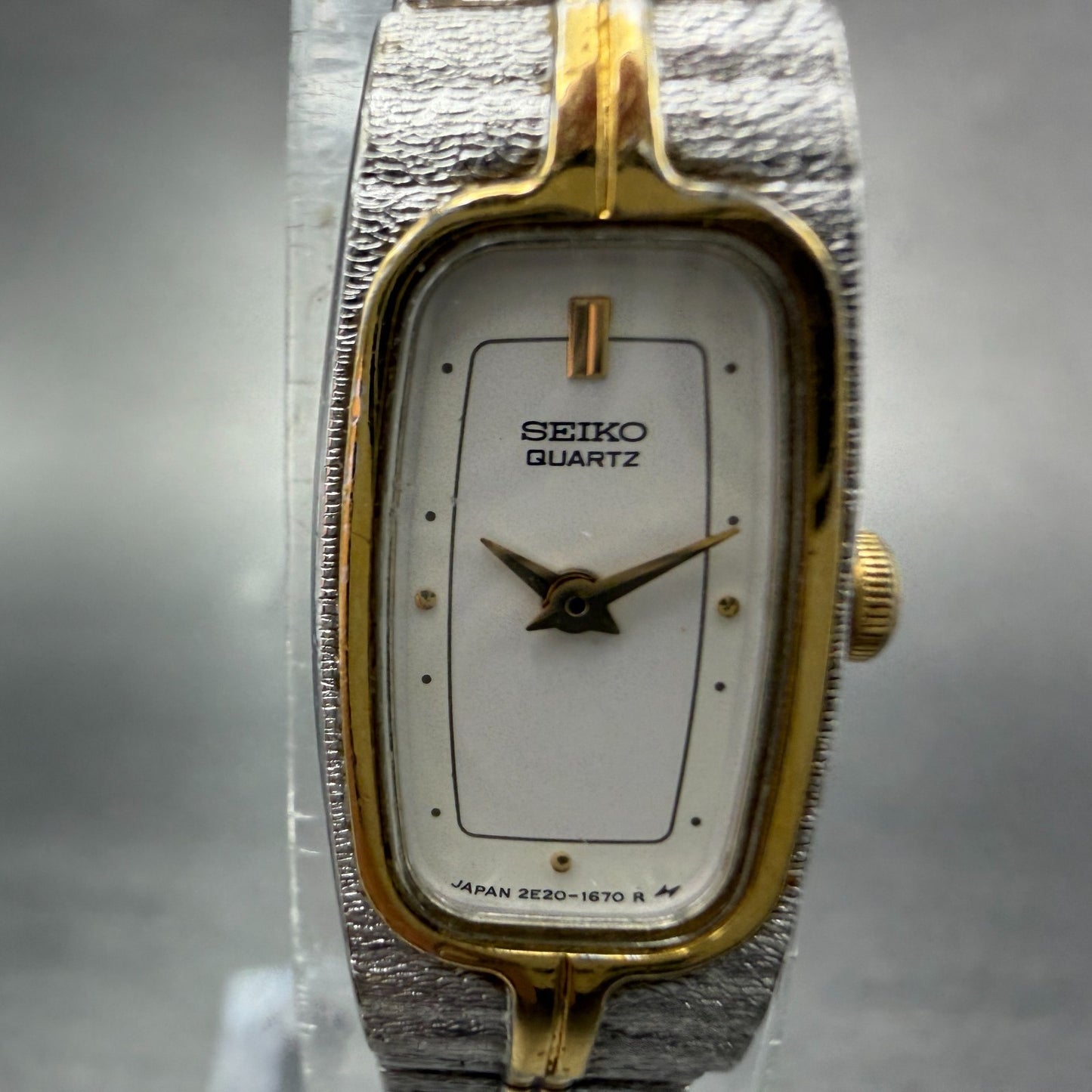 Seiko Tank Watch Women 13mm Gold Dial Gold Tone Rectangle 2E20-6319 New Battery61