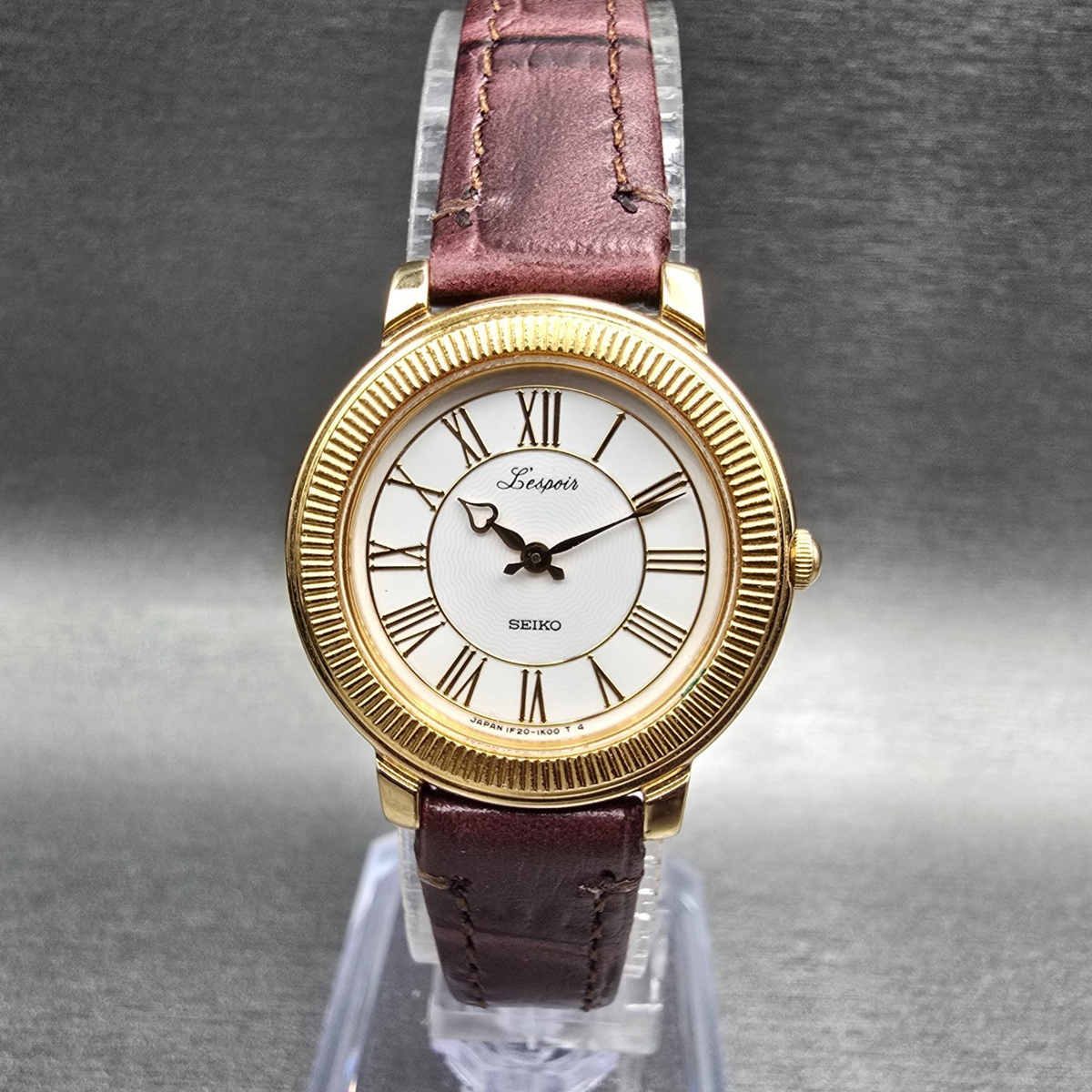 Seiko Lespoir Watch Women 25mm White Dial Gold Tone Round 1F20-0F80 New Battery0