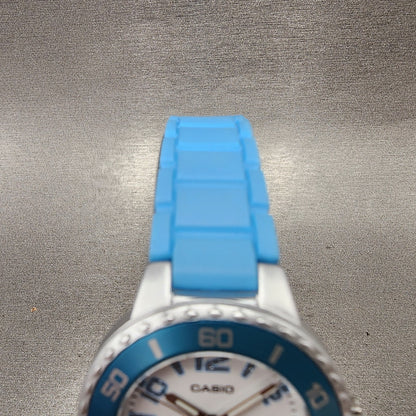 Casio Dive Watch Women 32mm White Dial Silver Tone Round LTP1331 New Battery5