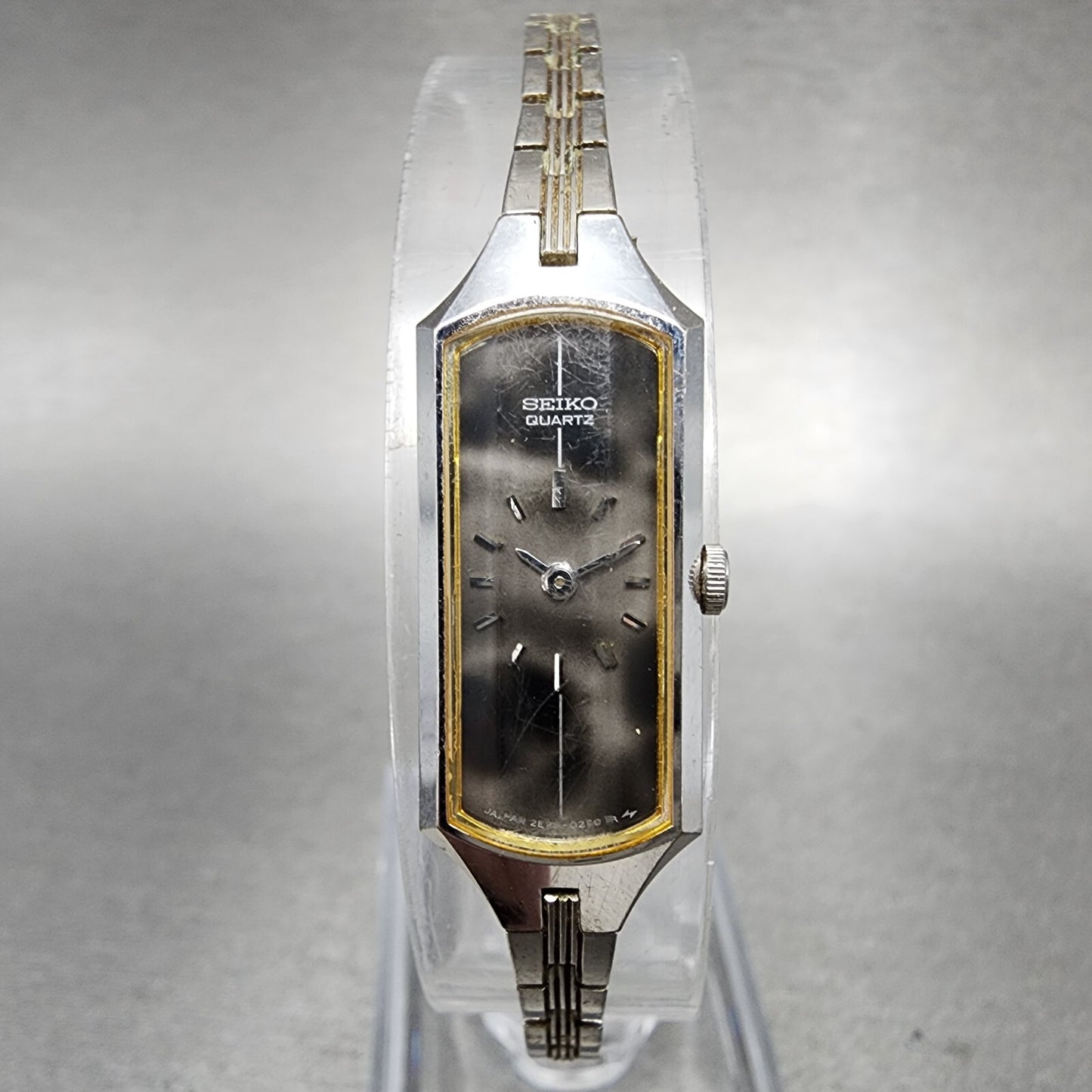 Seiko Watch Women 12mm Gray Dial Silver Tone 2E205179 Octagon New Battery0