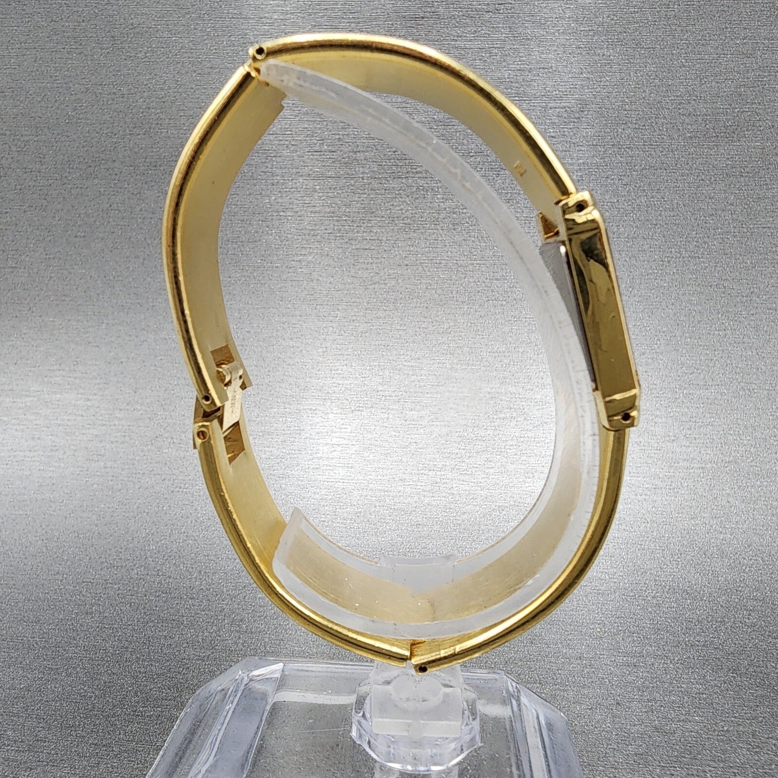 Seiko Watch Women 15mm White Dial Gold Tone Rectangle 1F205K19 New Battery8
