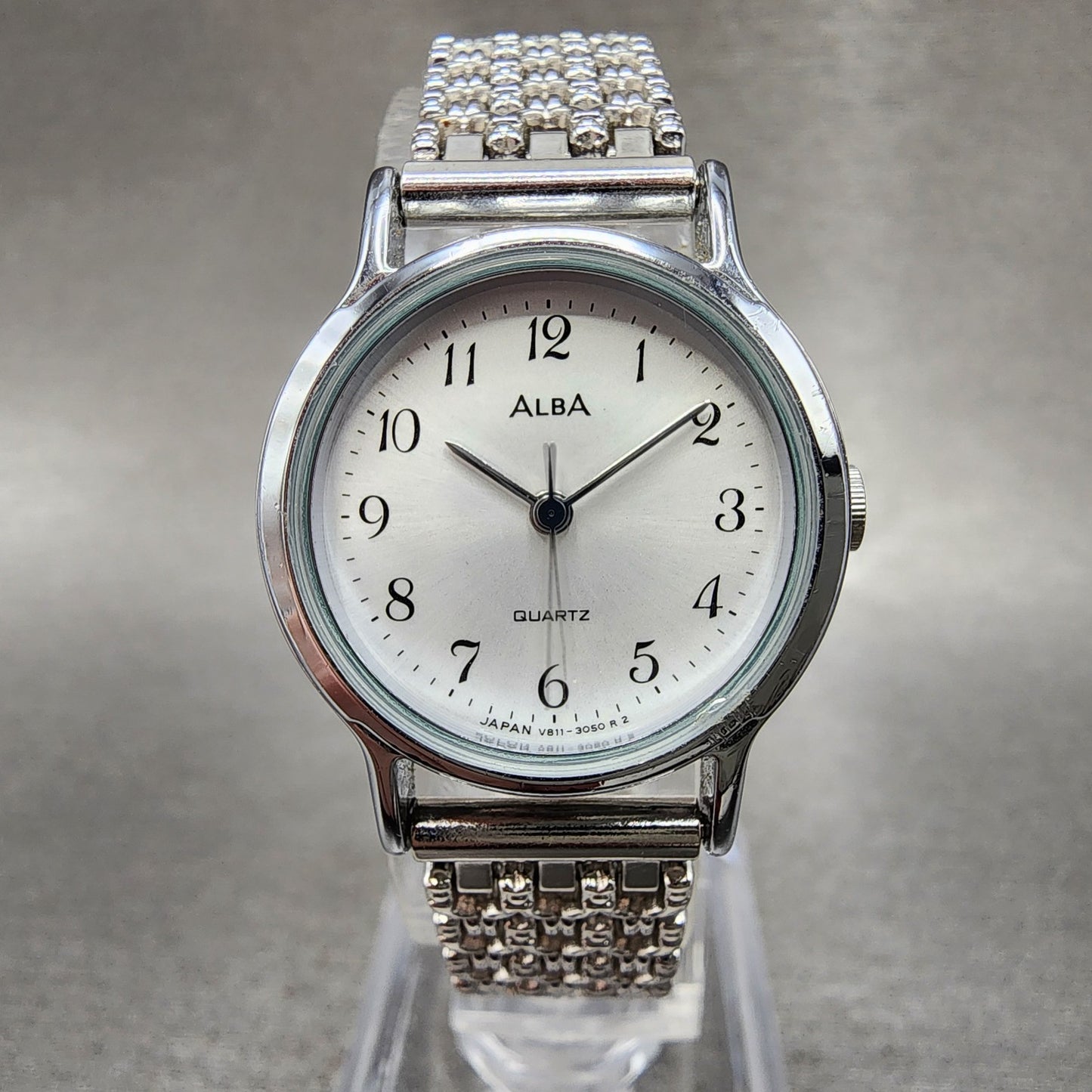 Seiko Alba Watch Women 23mm Silver Dial Silver Tone V8110780 New Battery0